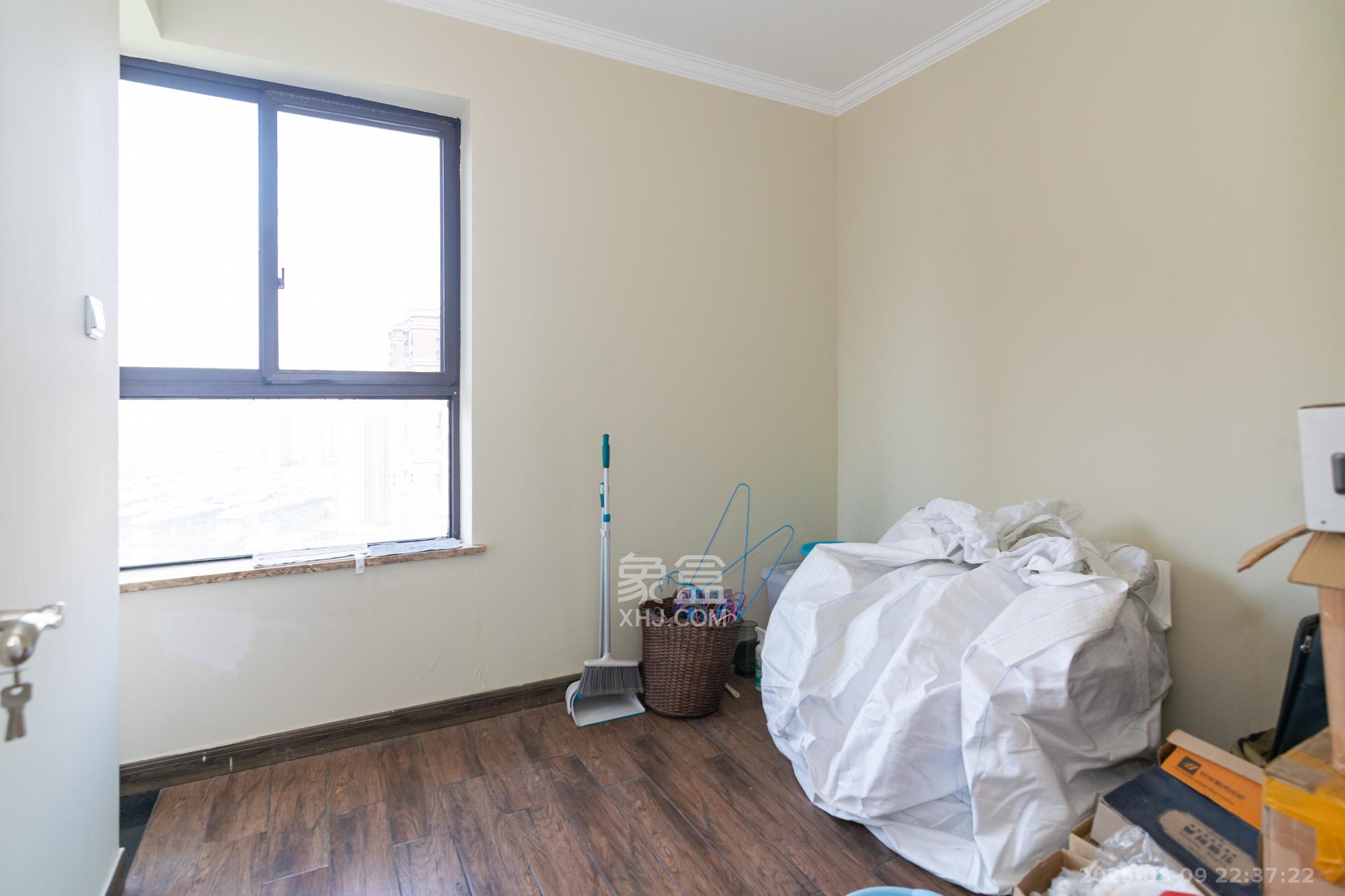 新城国际花都 3室2厅2卫 86.0万 新城国际花都 3室2厅2卫 86.0万卧室