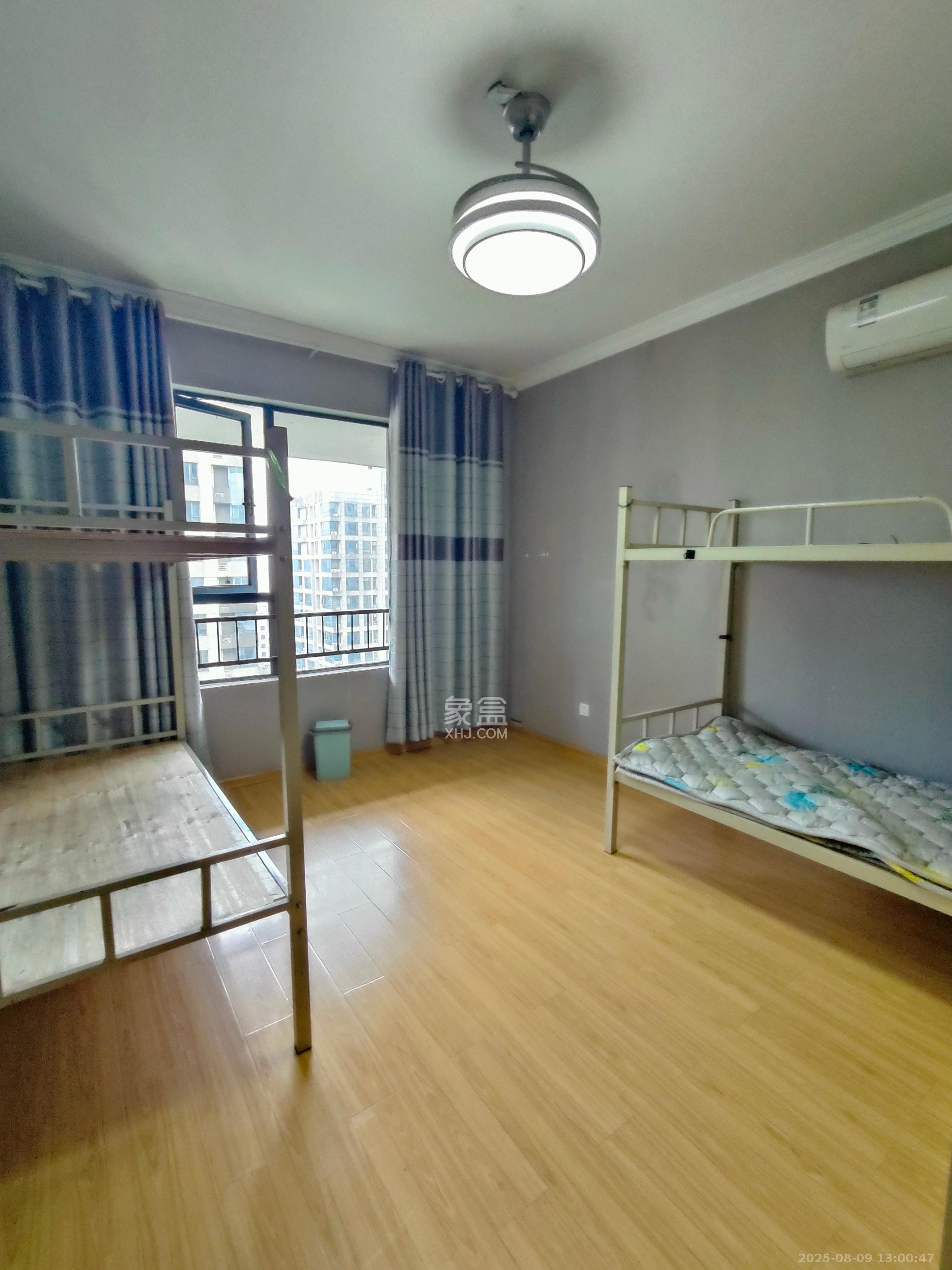 长房时代城 3室2厅2卫 2600.0元/月 长房时代城 3室2厅2卫 2600.0元/月室内图