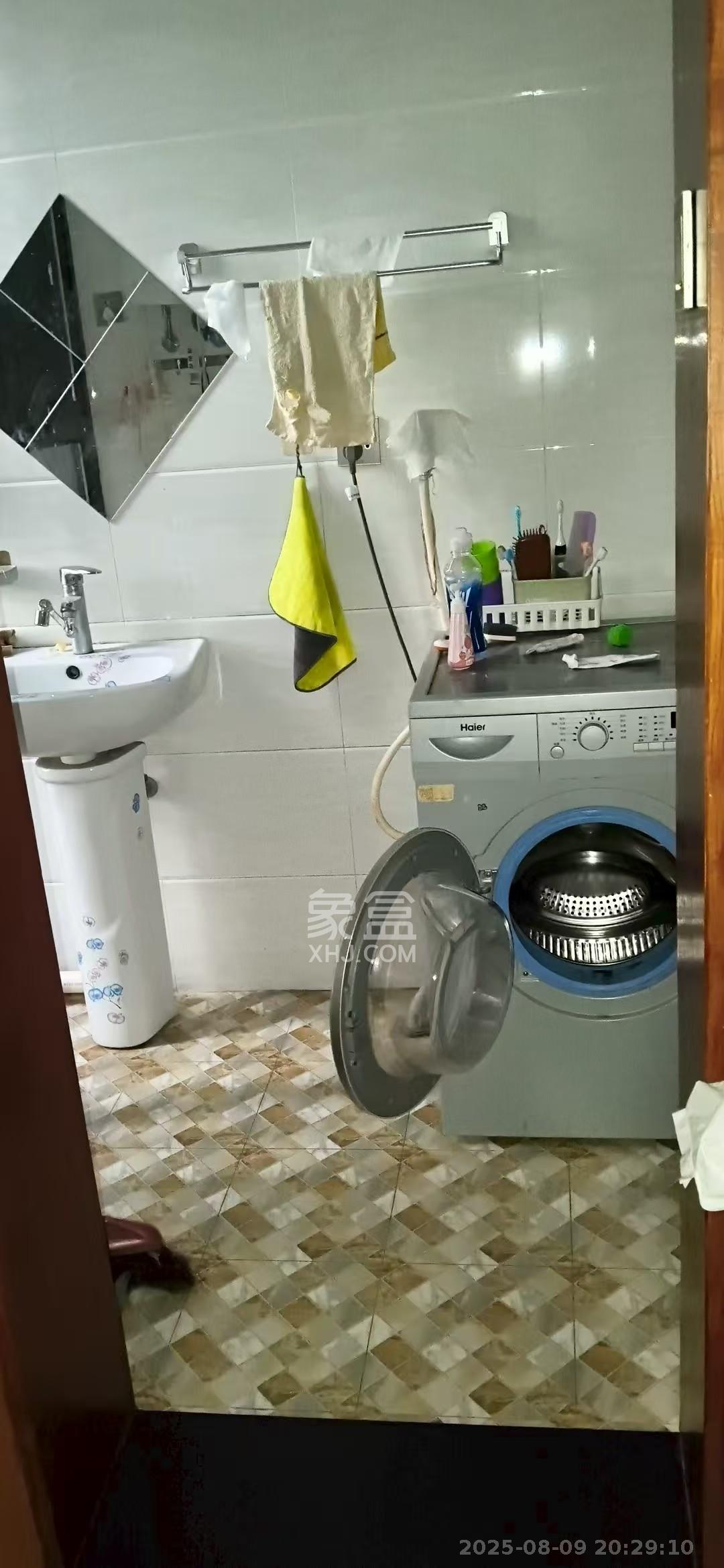 康桥长郡 3室2厅2卫 2000.0元/月 康桥长郡 3室2厅2卫 2000.0元/月室内图