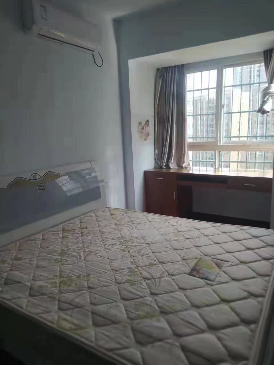 冠都现代城(冠都幸福彼岸) 3室2厅1卫 1600.0元/月 冠都现代城(冠都幸福彼岸) 3室2厅1卫 1600.0元/月室内图