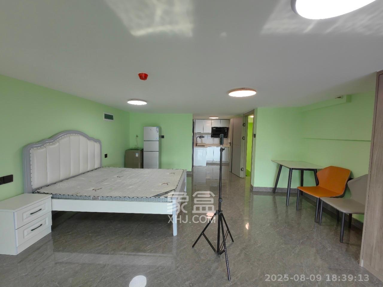 长房时代小镇 1室1厅1卫 1350.0元/月 长房时代小镇 1室1厅1卫 1350.0元/月室内图