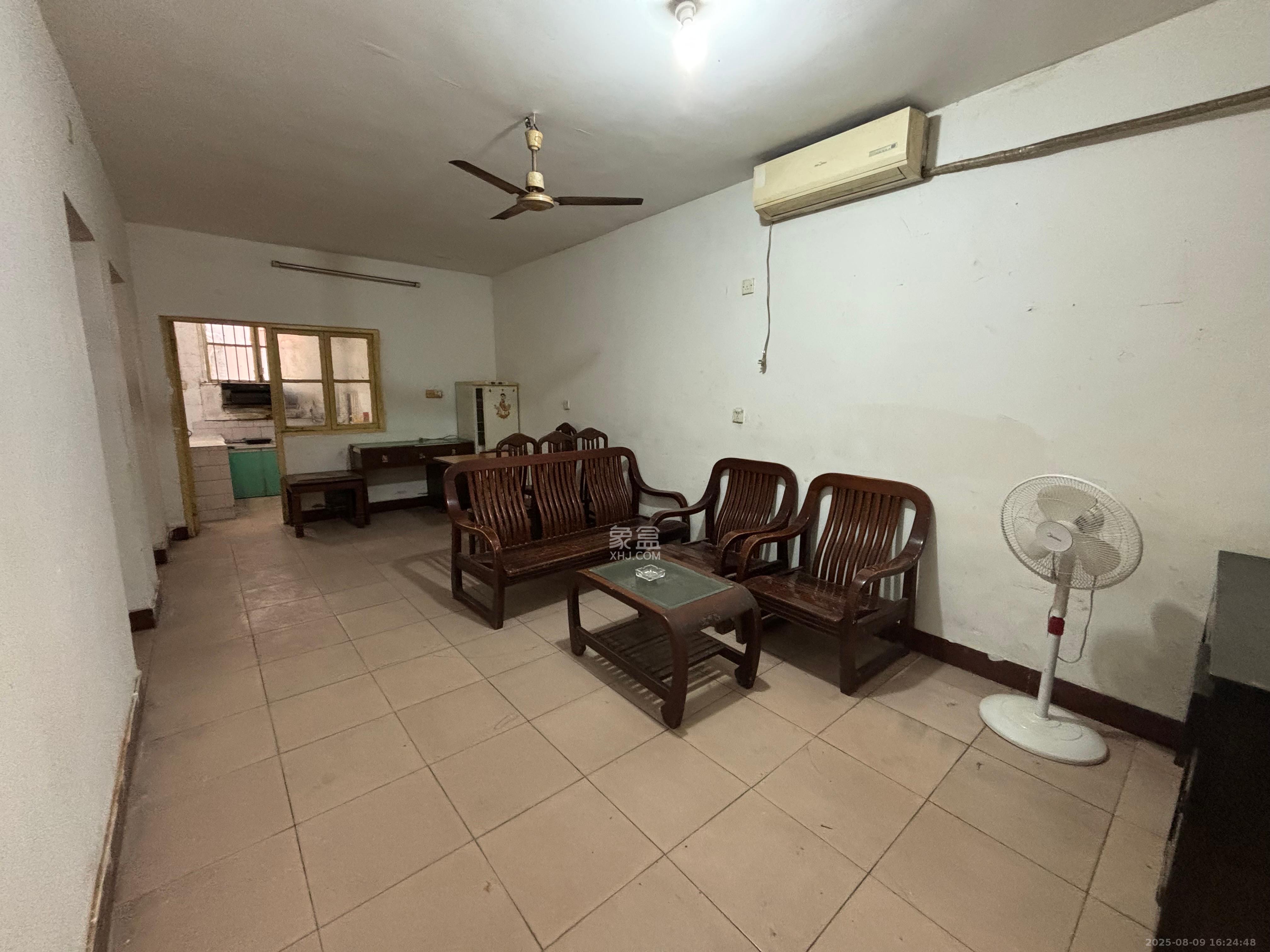 宝塔山私房散盘 2室1厅1卫 1400.0元/月 宝塔山私房散盘 2室1厅1卫 1400.0元/月室内图