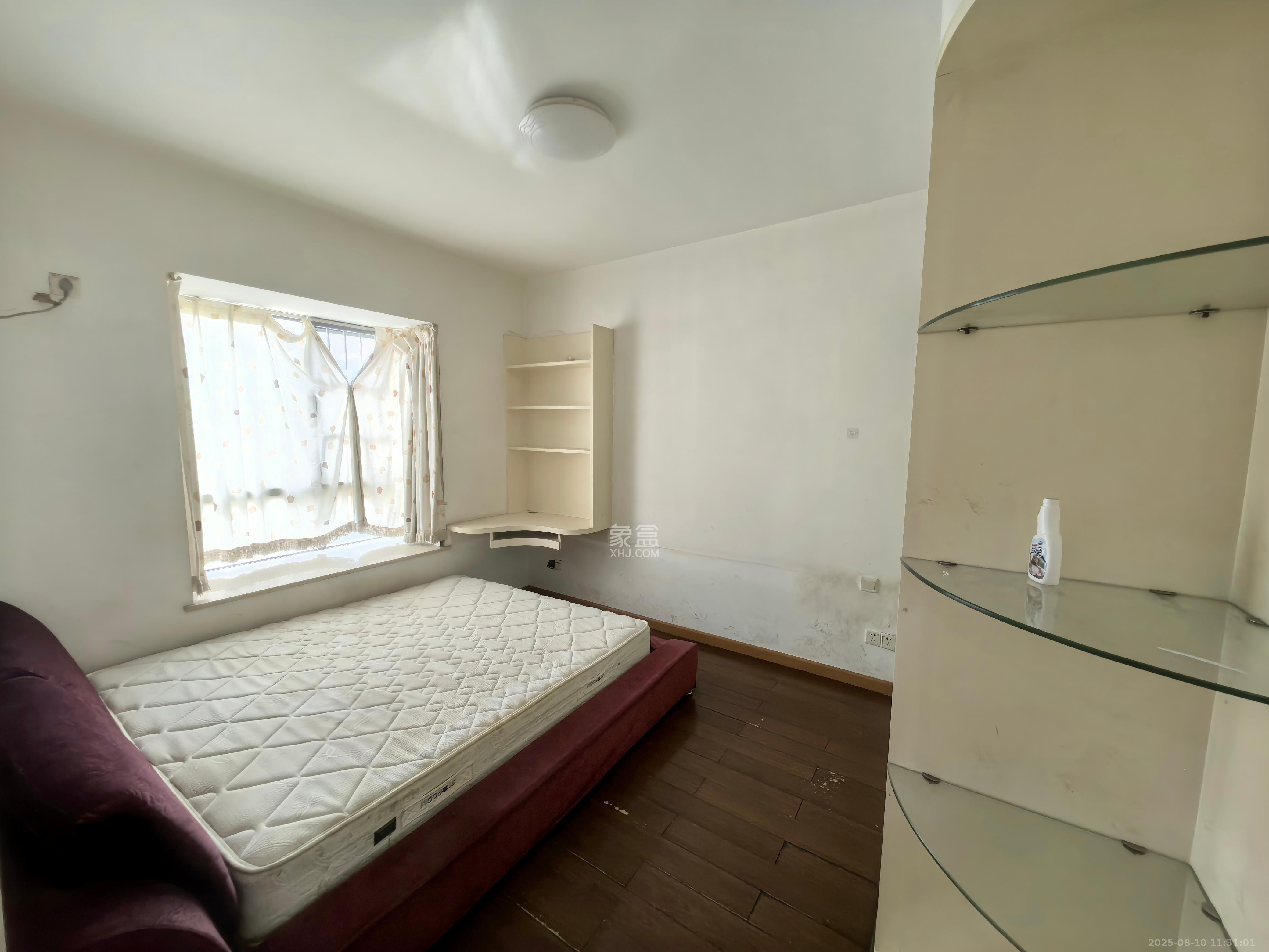 湘府名邸(同力家园) 3室2厅2卫 1800.0元/月 湘府名邸(同力家园) 3室2厅2卫 1800.0元/月室内图