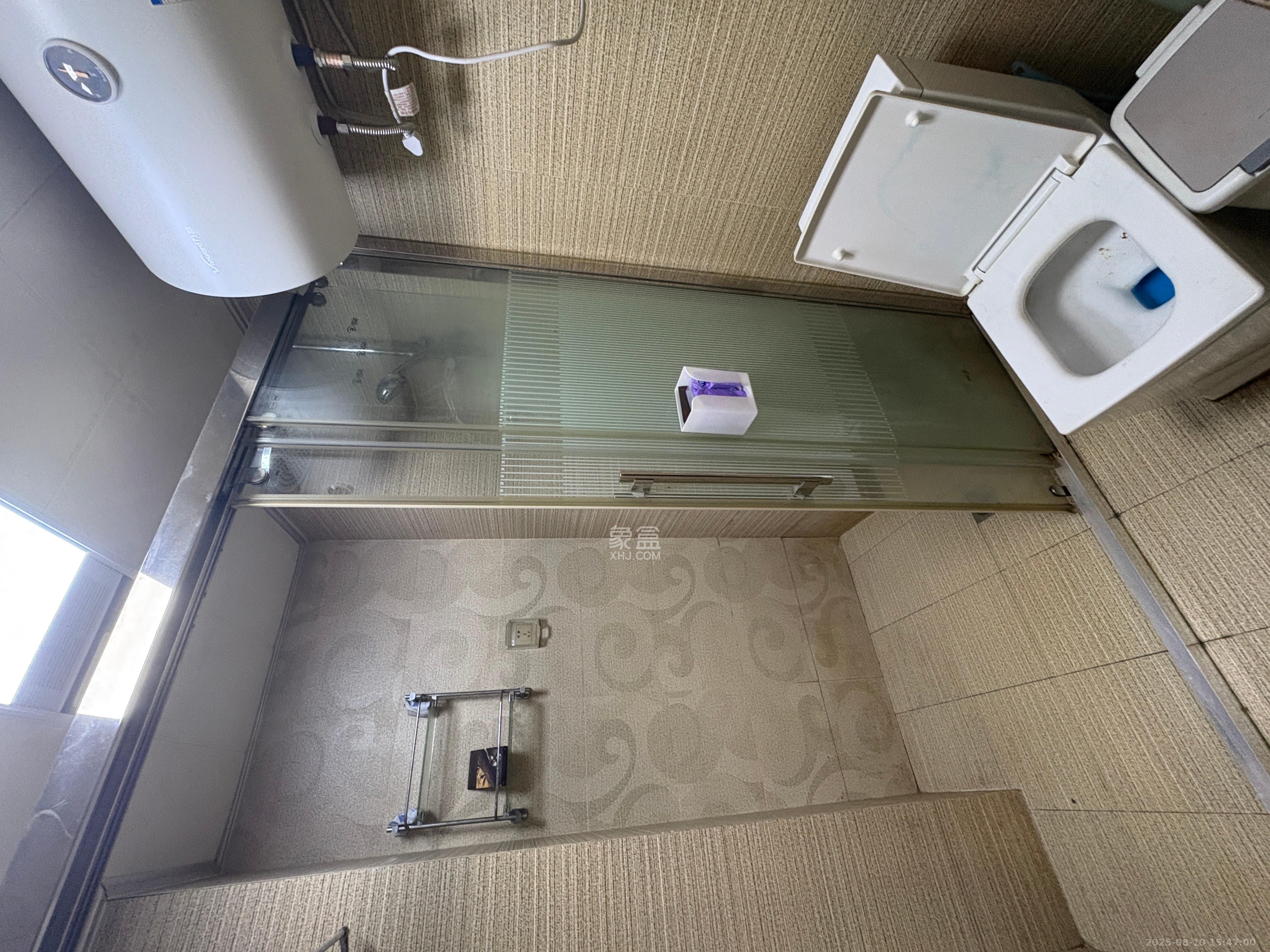 蝴蝶谷  1室1厅1卫   1300.00元/月室内图