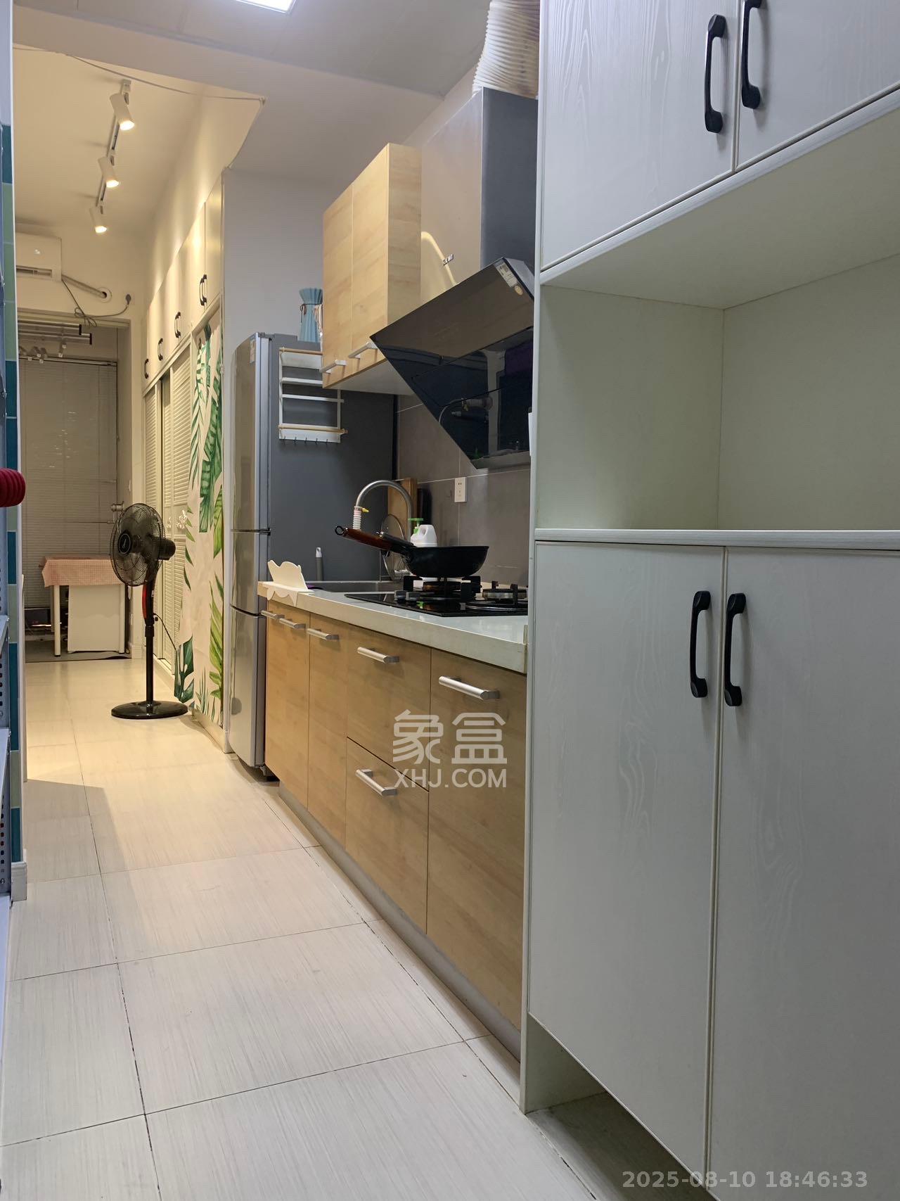 恒泰广场  1室1厅1卫   1800.00元/月室内图