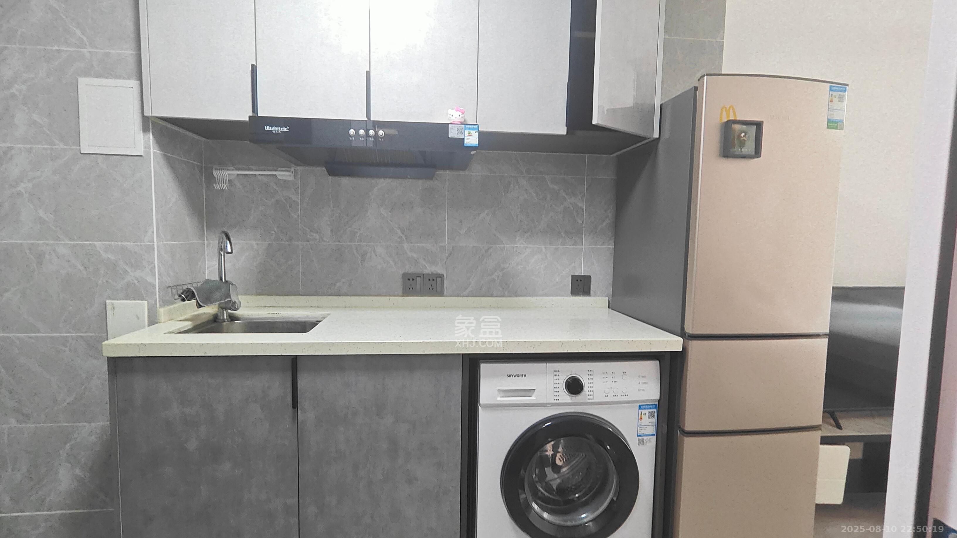 奥园城市天骄一期  1室1厅1卫    1700.0元/月 奥园城市天骄一期  1室1厅1卫    1700.0元/月室内图