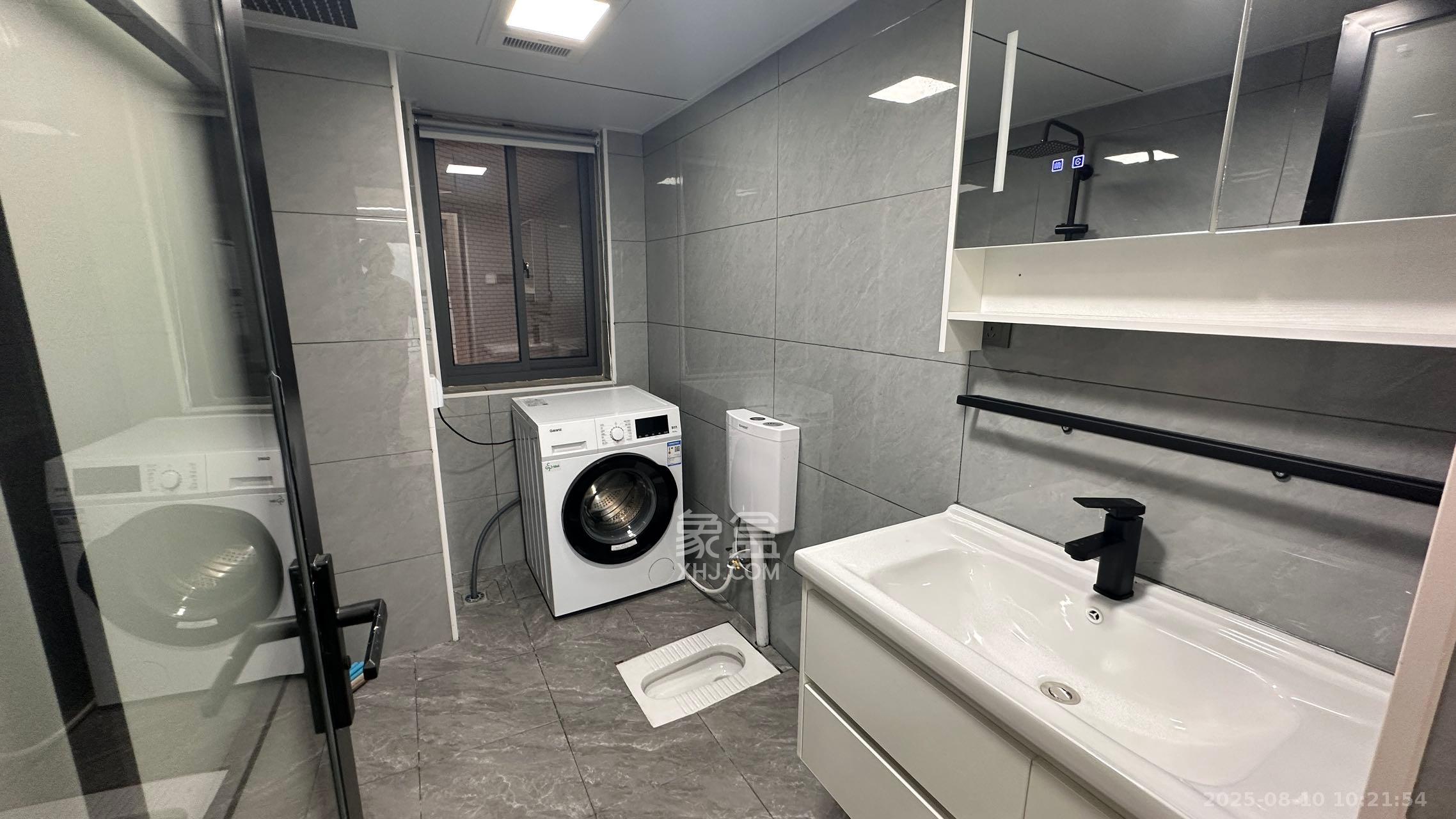 潮宗御苑  4室2厅2卫   8800.00元/月室内图