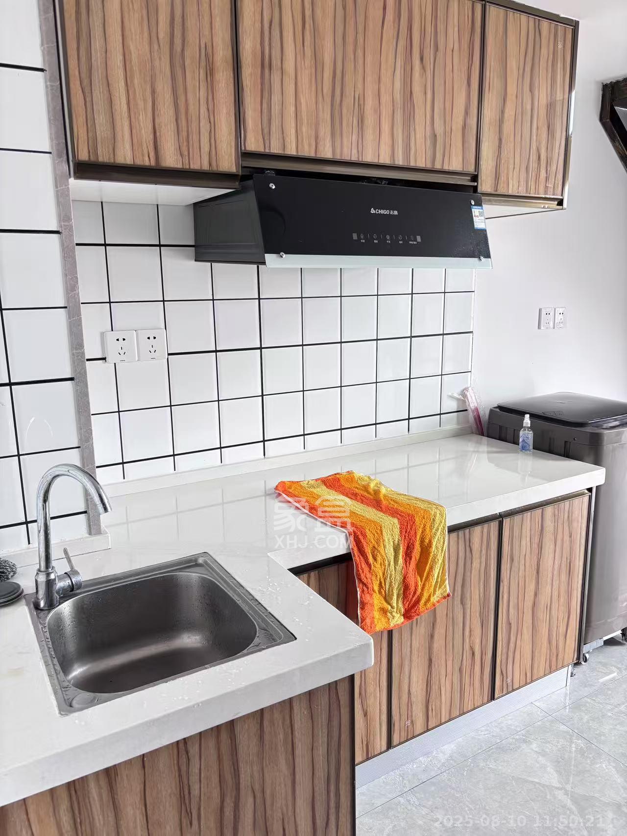 万科金色梦想B区  1室1厅1卫    1600.0元/月 万科金色梦想B区  1室1厅1卫    1600.0元/月室内图