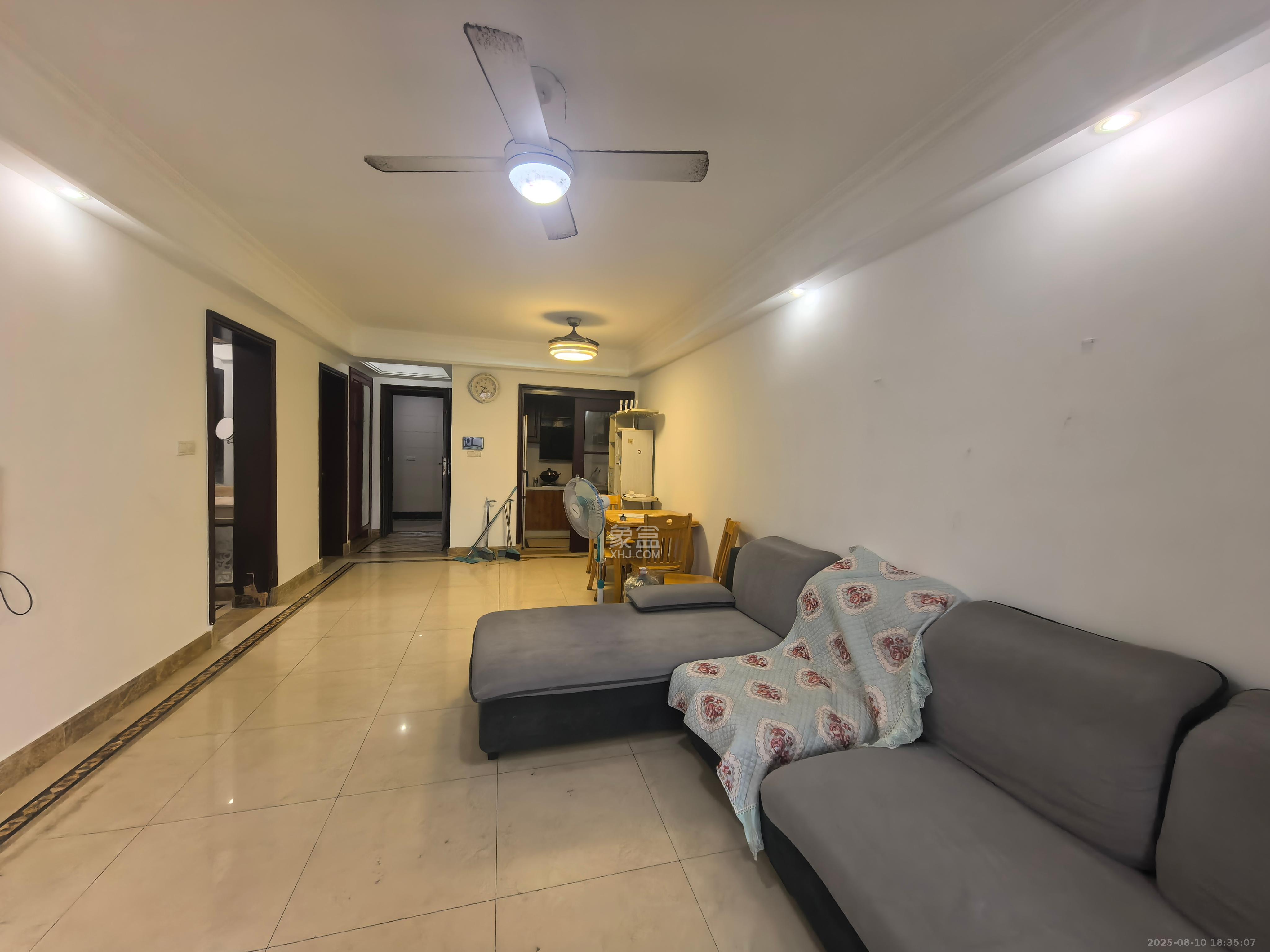 中海国际一期  3室2厅1卫    2100.0元/月室内图