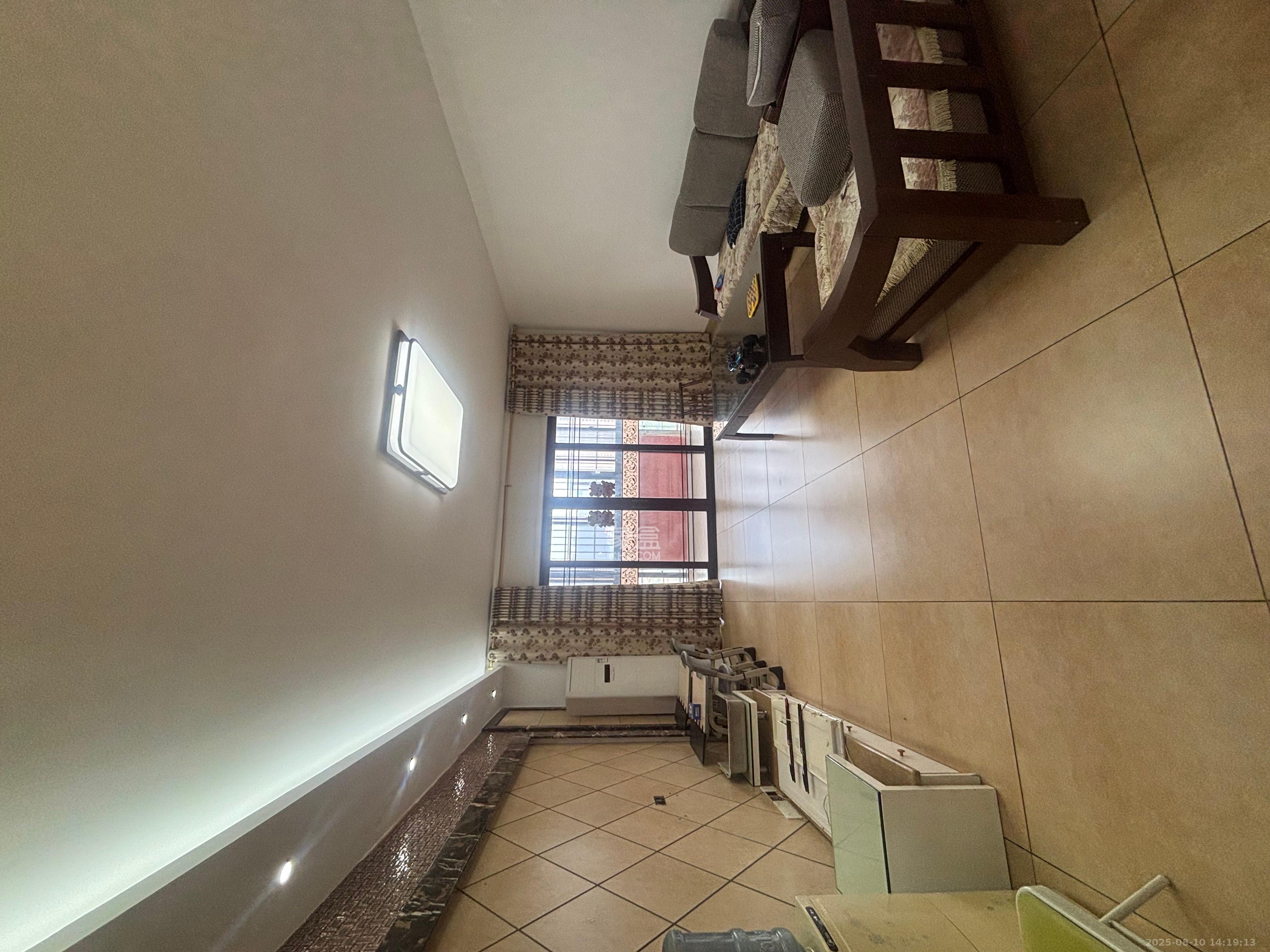 嘉宇盛世华章  4室2厅2卫    3800.0元/月 嘉宇盛世华章  4室2厅2卫    3800.0元/月