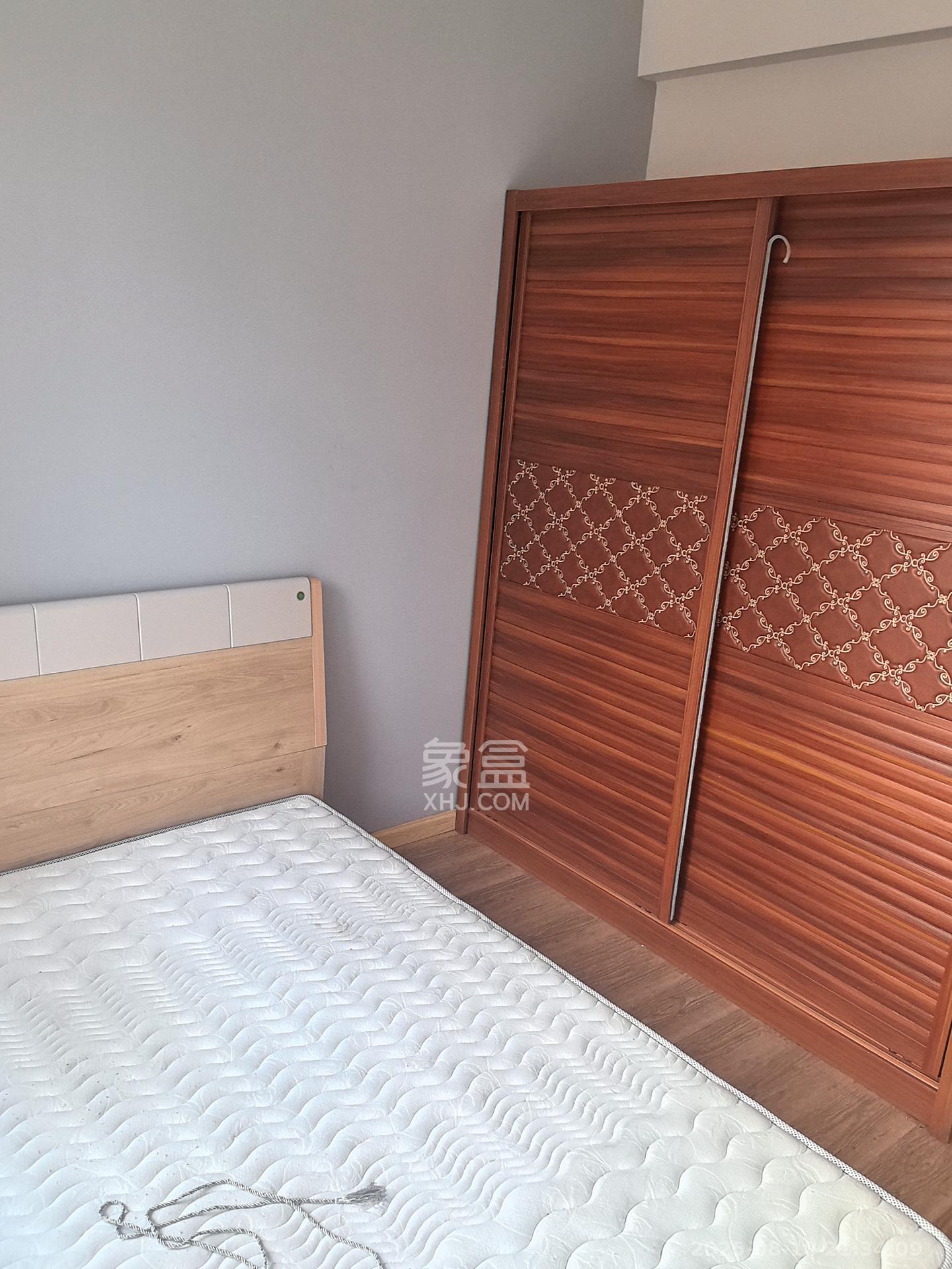 金鹰玖珑山 4室2厅2卫 2900.0元/月 金鹰玖珑山 4室2厅2卫 2900.0元/月室内图