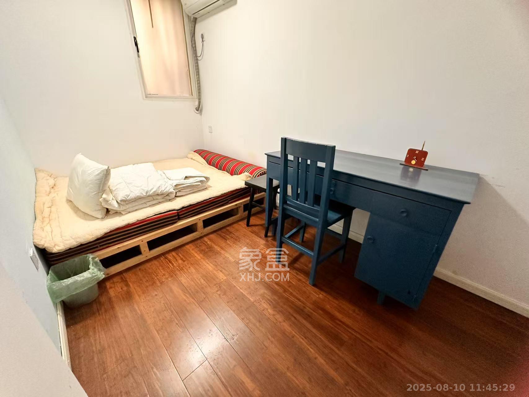 省建苑小区  3室2厅1卫    3300.0元/月 省建苑小区  3室2厅1卫    3300.0元/月室内图