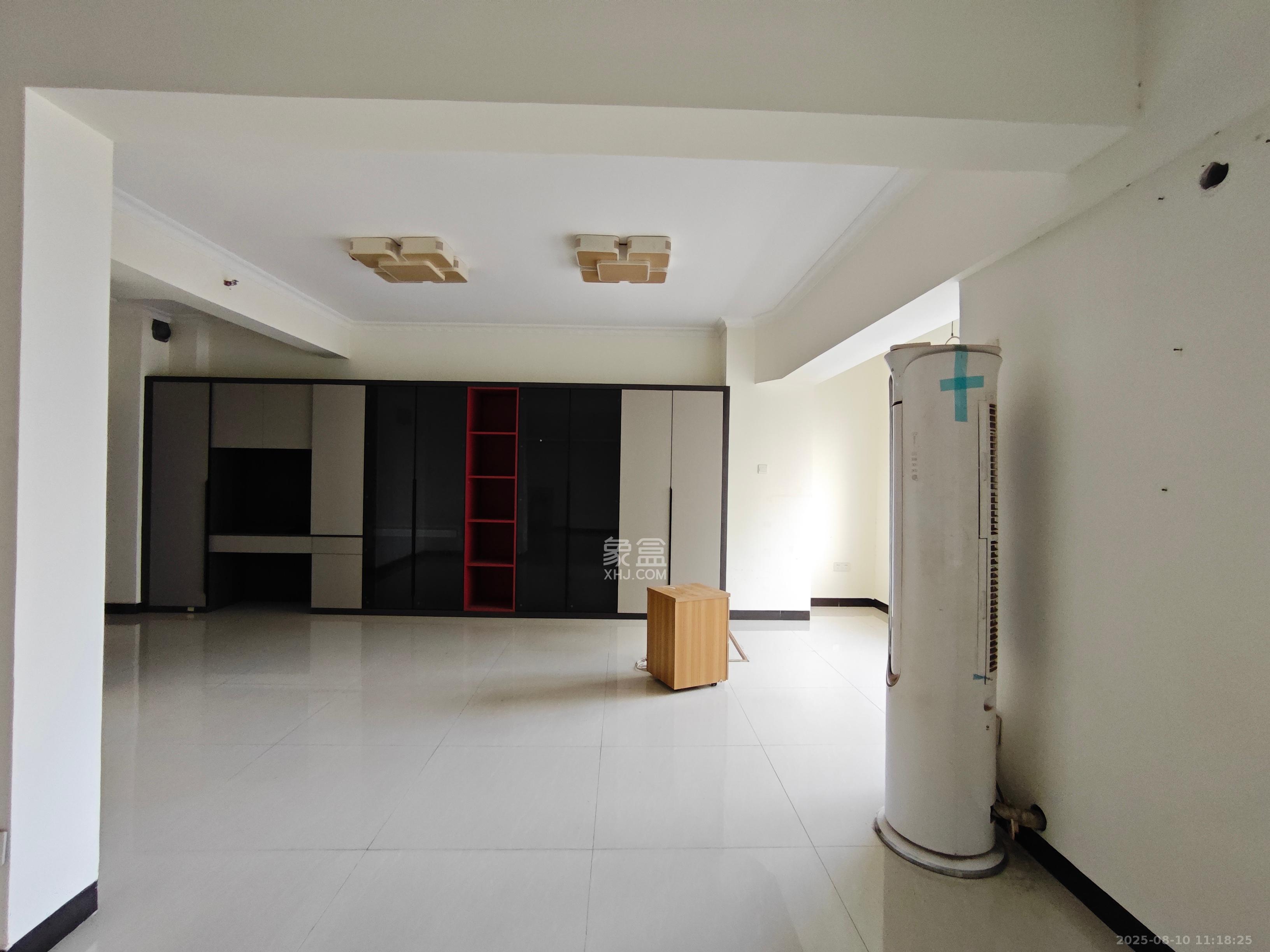 当代滨江MOMA  2室2厅1卫    3600.0元/月 当代滨江MOMA  2室2厅1卫    3600.0元/月室内图