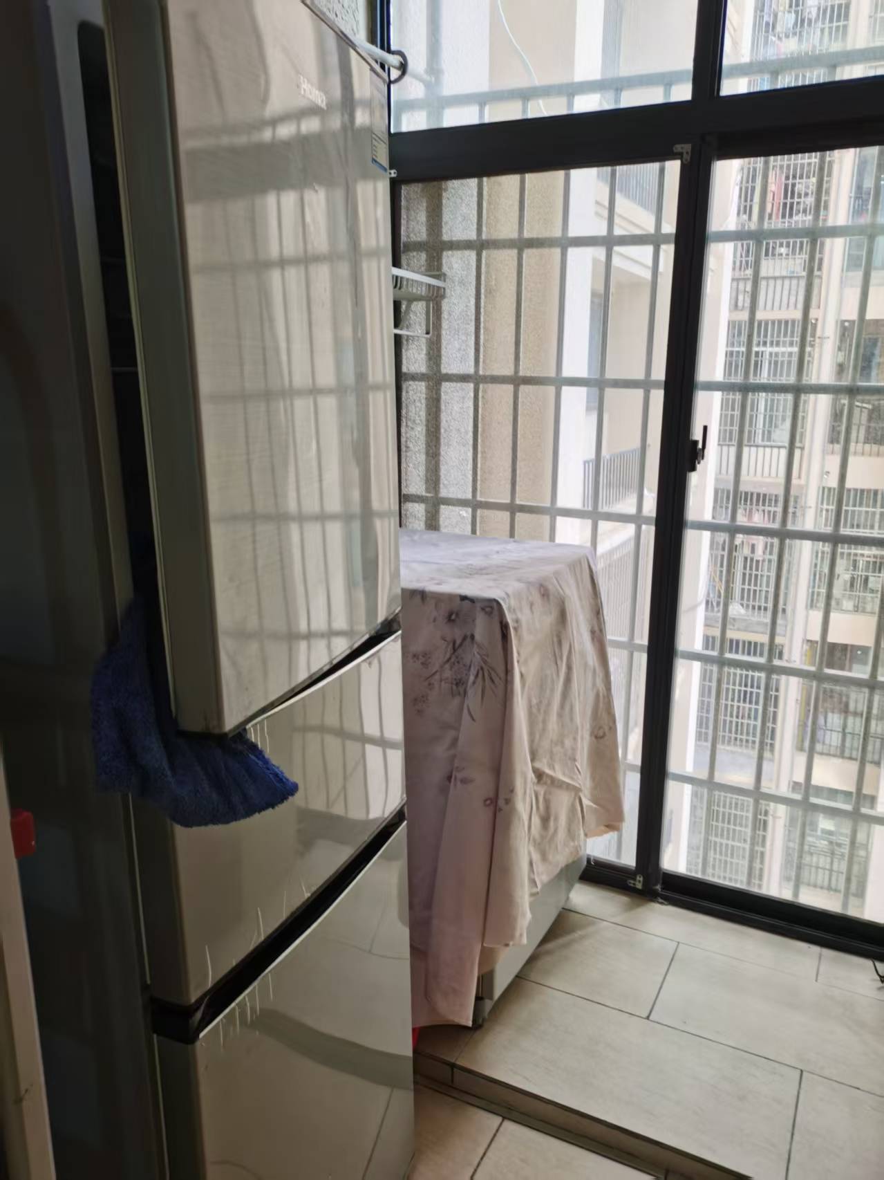 碧桂园  3室1厅1卫   1800.00元/月