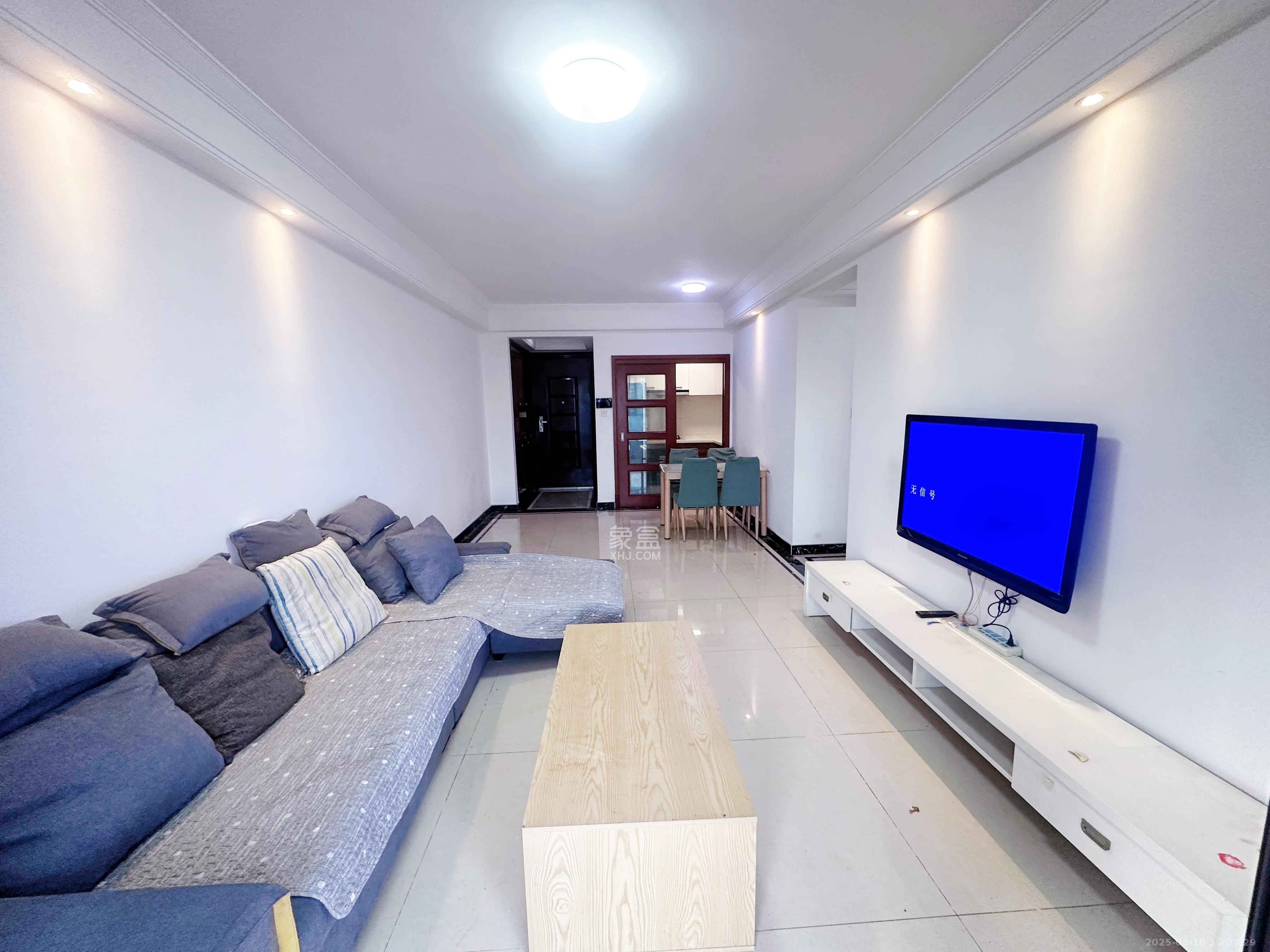 中海国际五期 3室2厅2卫 2300.0元/月 中海国际五期 3室2厅2卫 2300.0元/月室内图