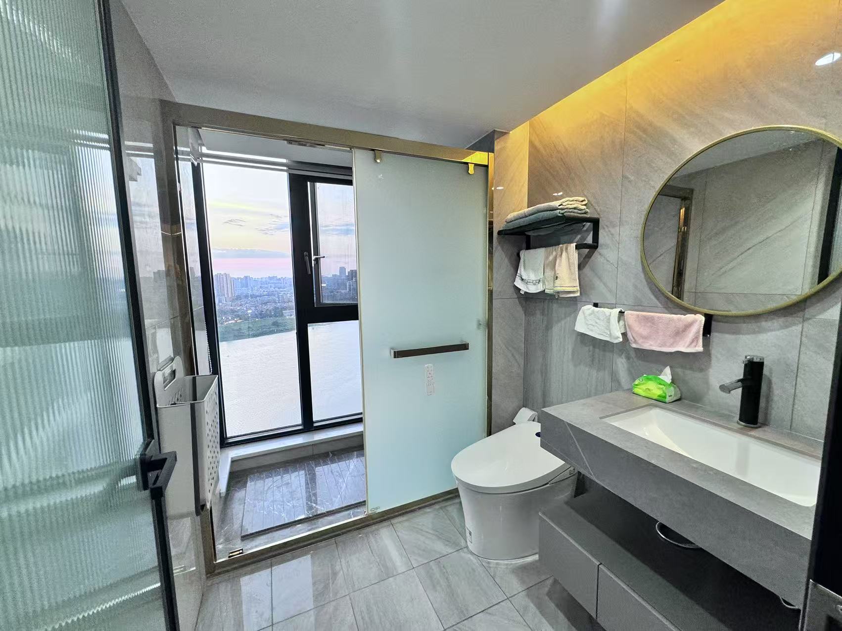 山水国际 4室2厅3卫 198.0万 山水国际 4室2厅3卫 198.0万室内图