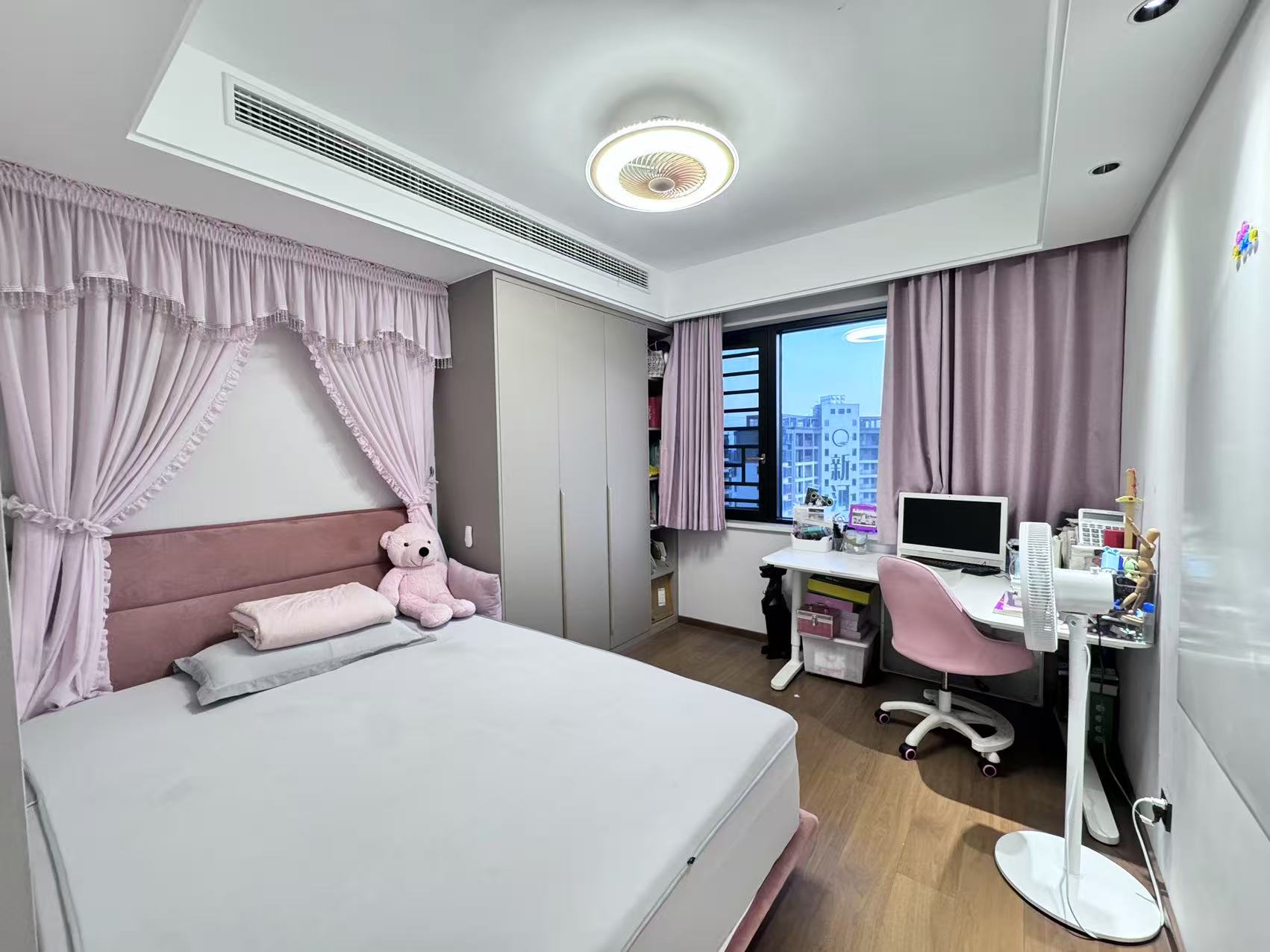 山水国际 4室2厅3卫 198.0万 山水国际 4室2厅3卫 198.0万室内图