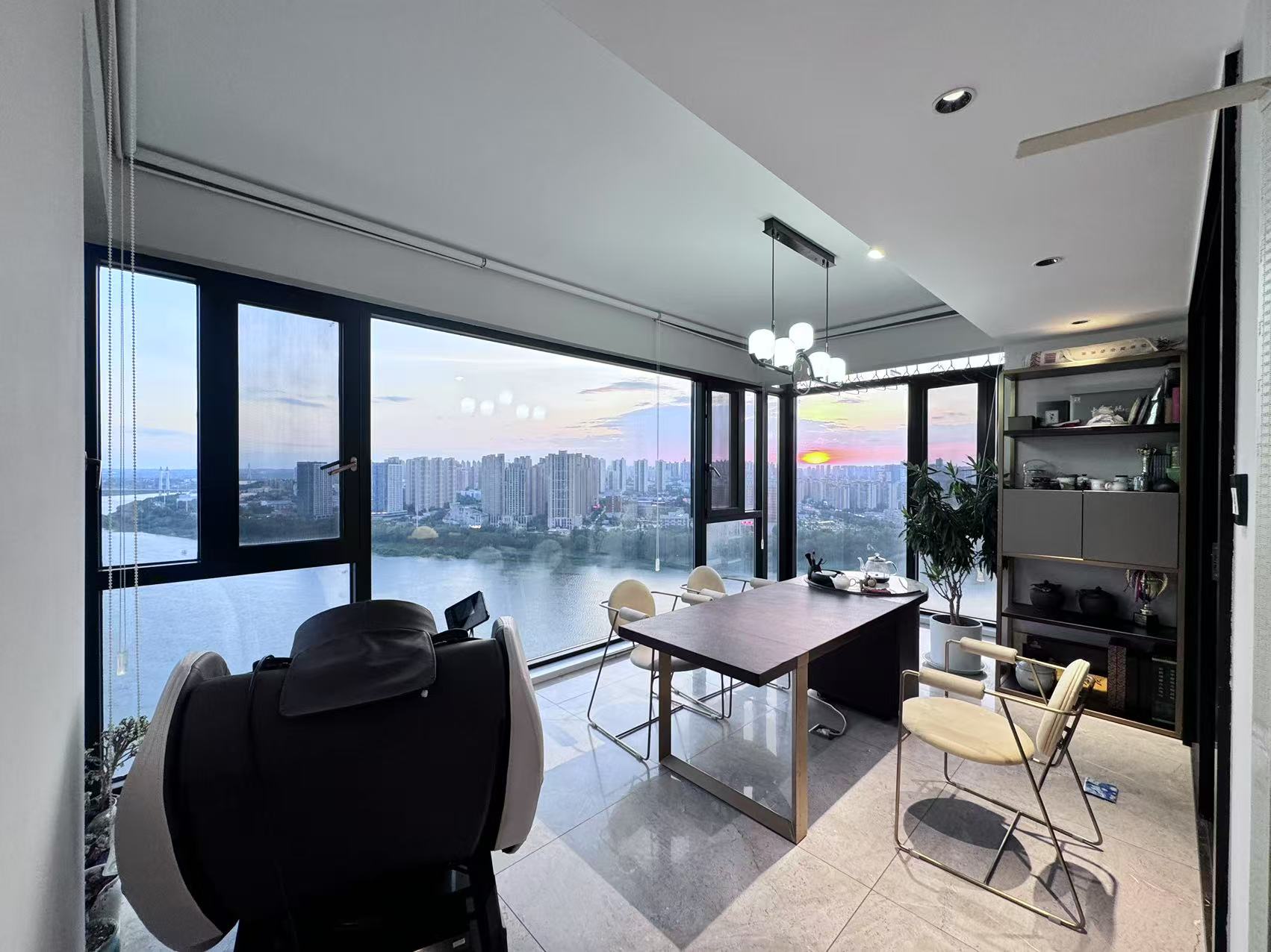 山水国际 4室2厅3卫 198.0万 山水国际 4室2厅3卫 198.0万室内图