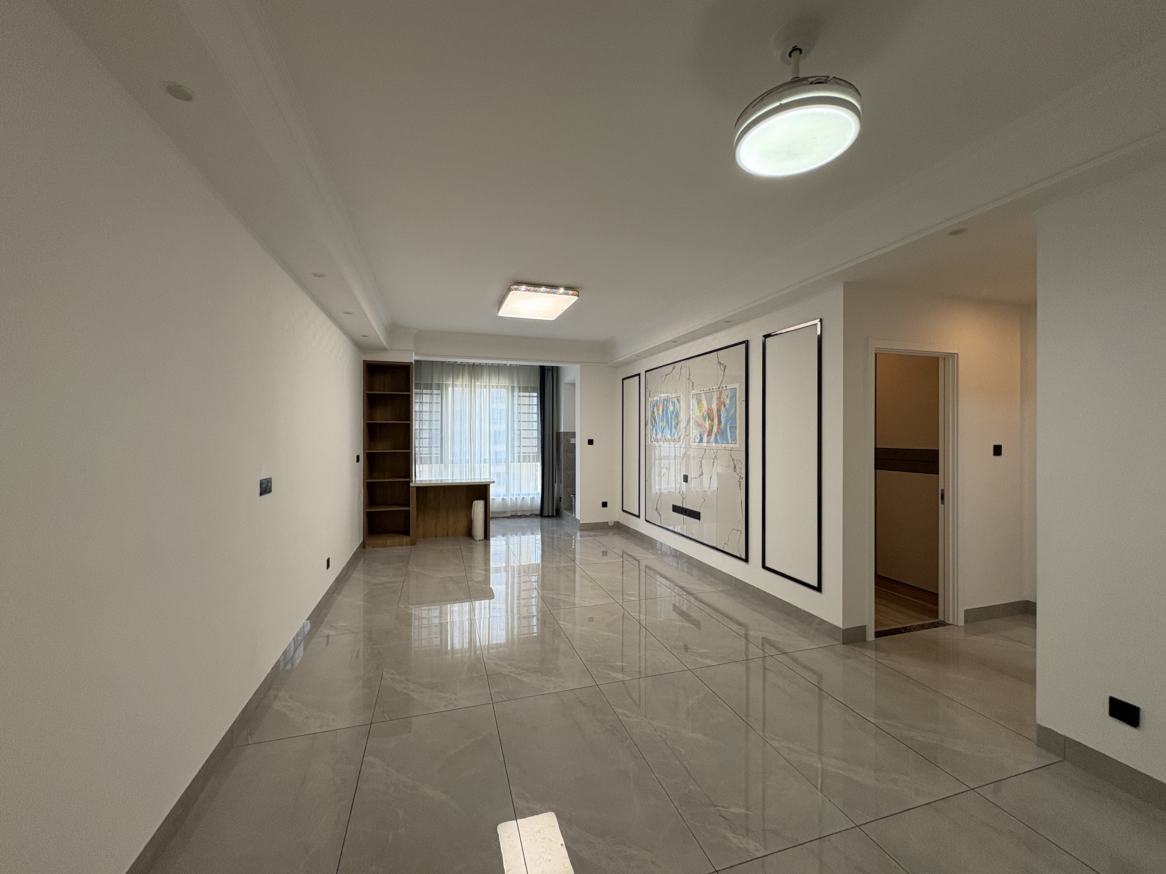 金轮津桥华府 3室2厅1卫 72.00万 金轮津桥华府 3室2厅1卫 72.00万室内图