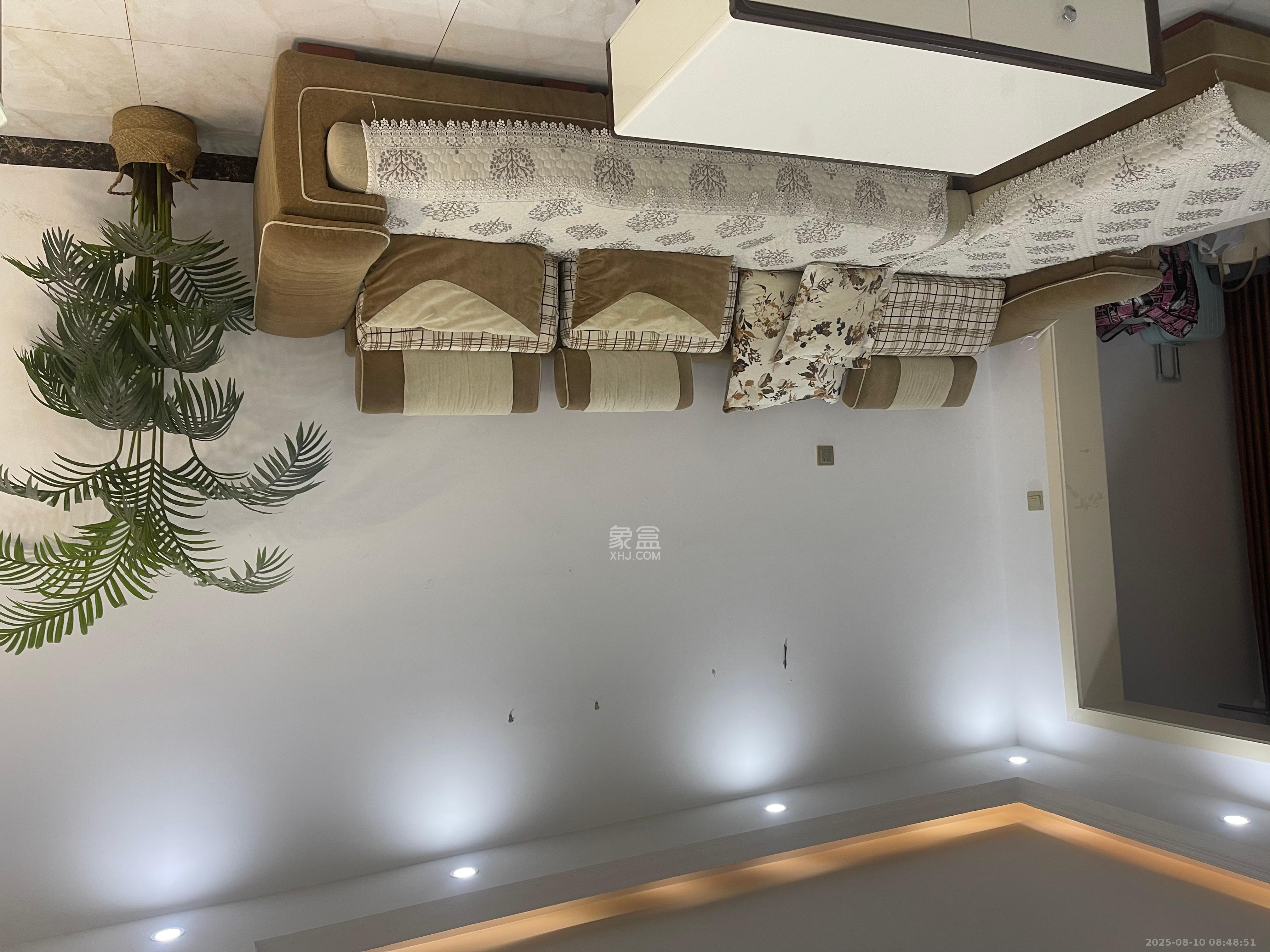 嘉顺苑 3室1厅1卫 2300.0元/月 嘉顺苑 3室1厅1卫 2300.0元/月室内图