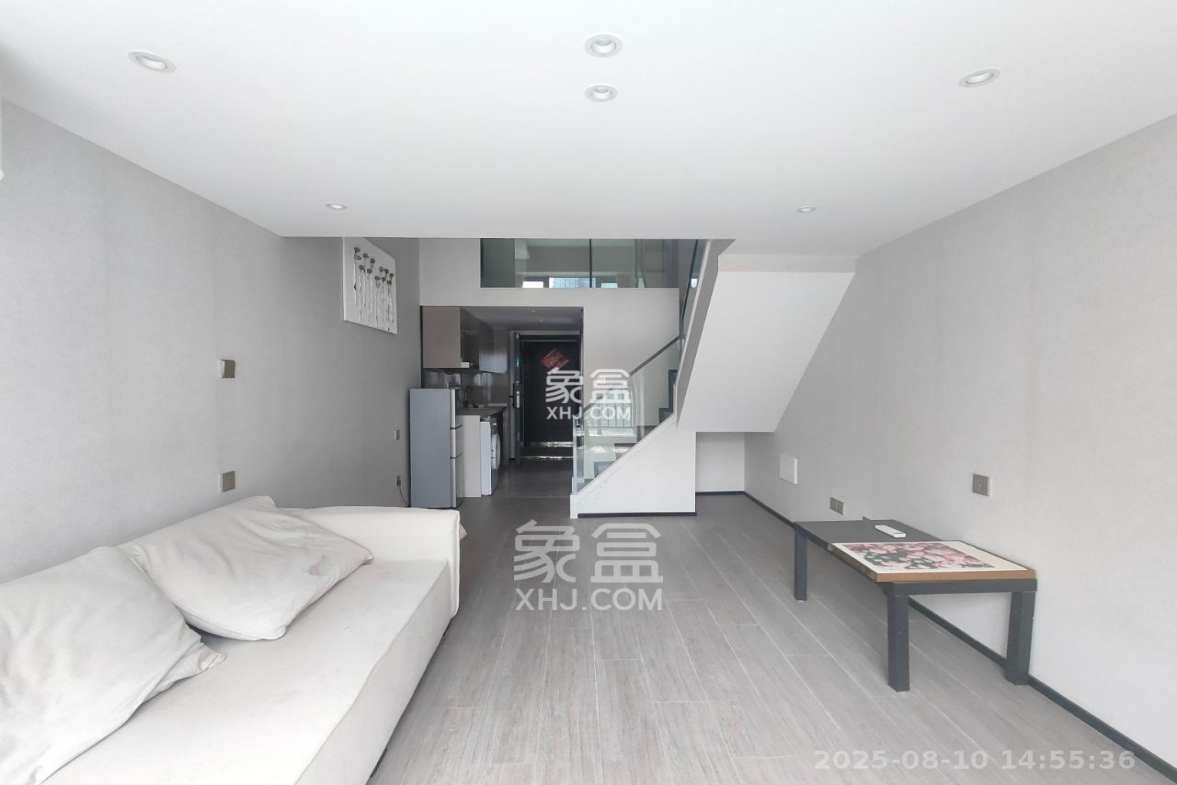 中一鲲出(鲲鹏府) 2室1厅1卫 2700.00元/月 中一鲲出(鲲鹏府) 2室1厅1卫 2700.00元/月室内图