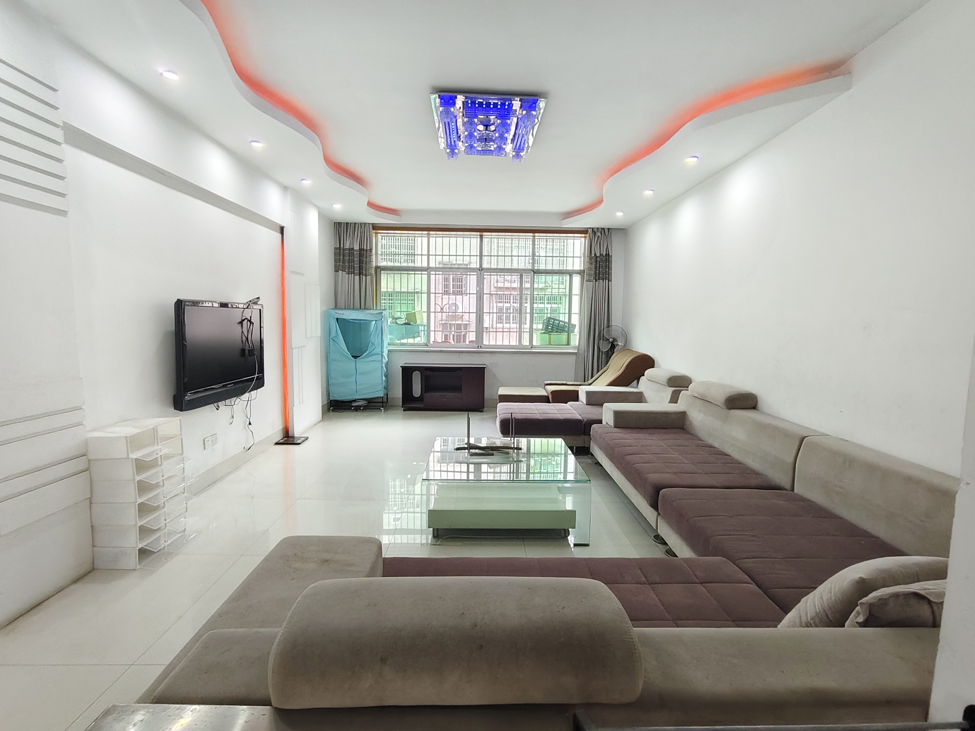 云龙教师楼  4室2厅2卫   1280.00元/月户型图