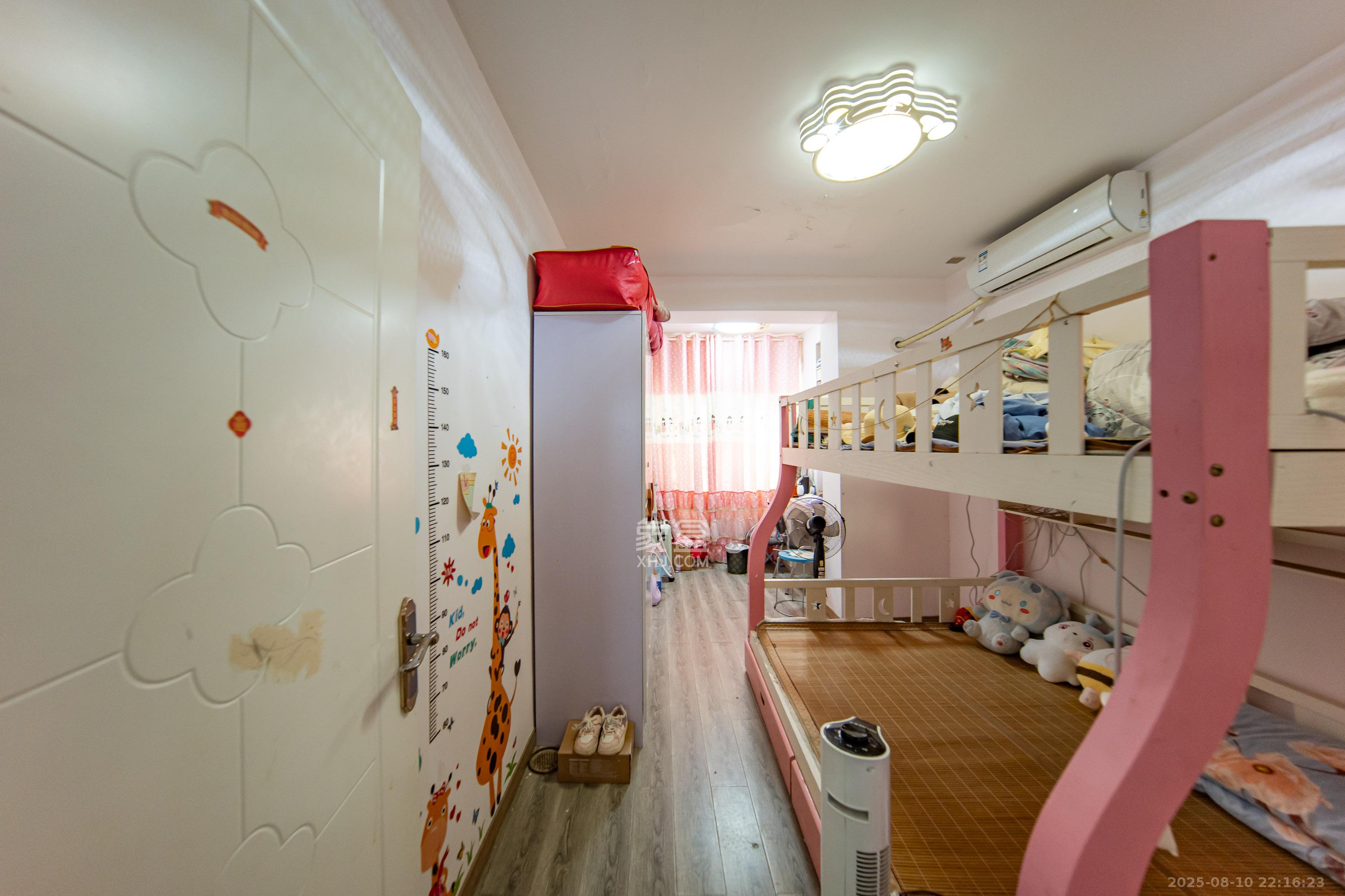 含浦家苑  5室2厅2卫    64.8万卧室