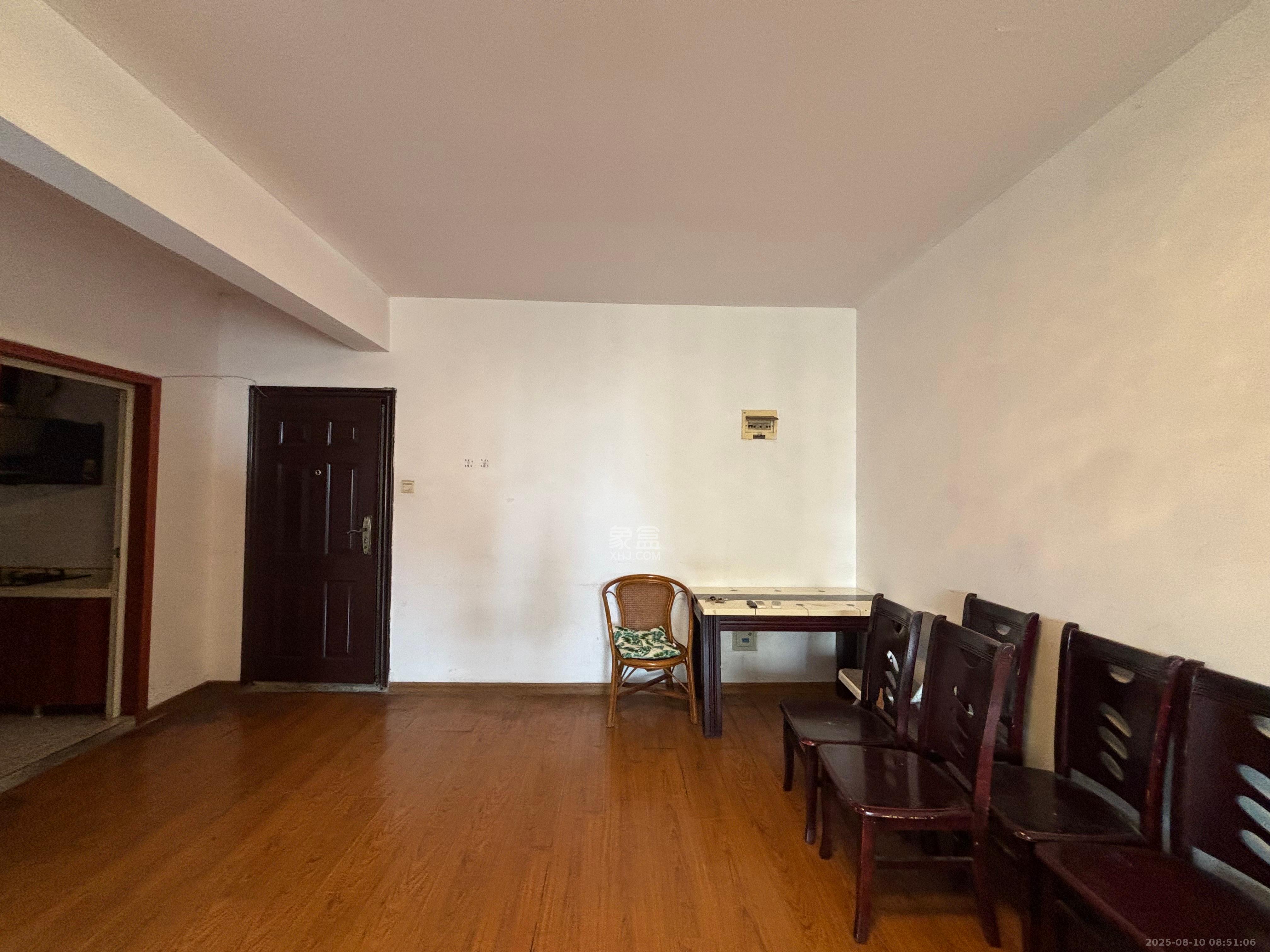 建鸿达现代公寓 2室1厅1卫 1800.0元/月 建鸿达现代公寓 2室1厅1卫 1800.0元/月室内图