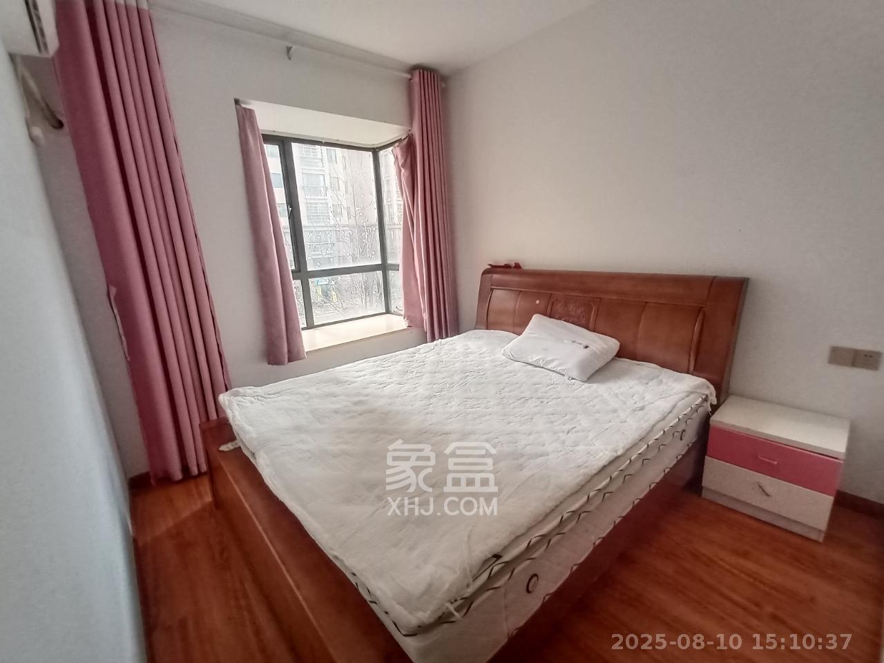 岳华新苑  2室2厅1卫   2100.00元/月室内图
