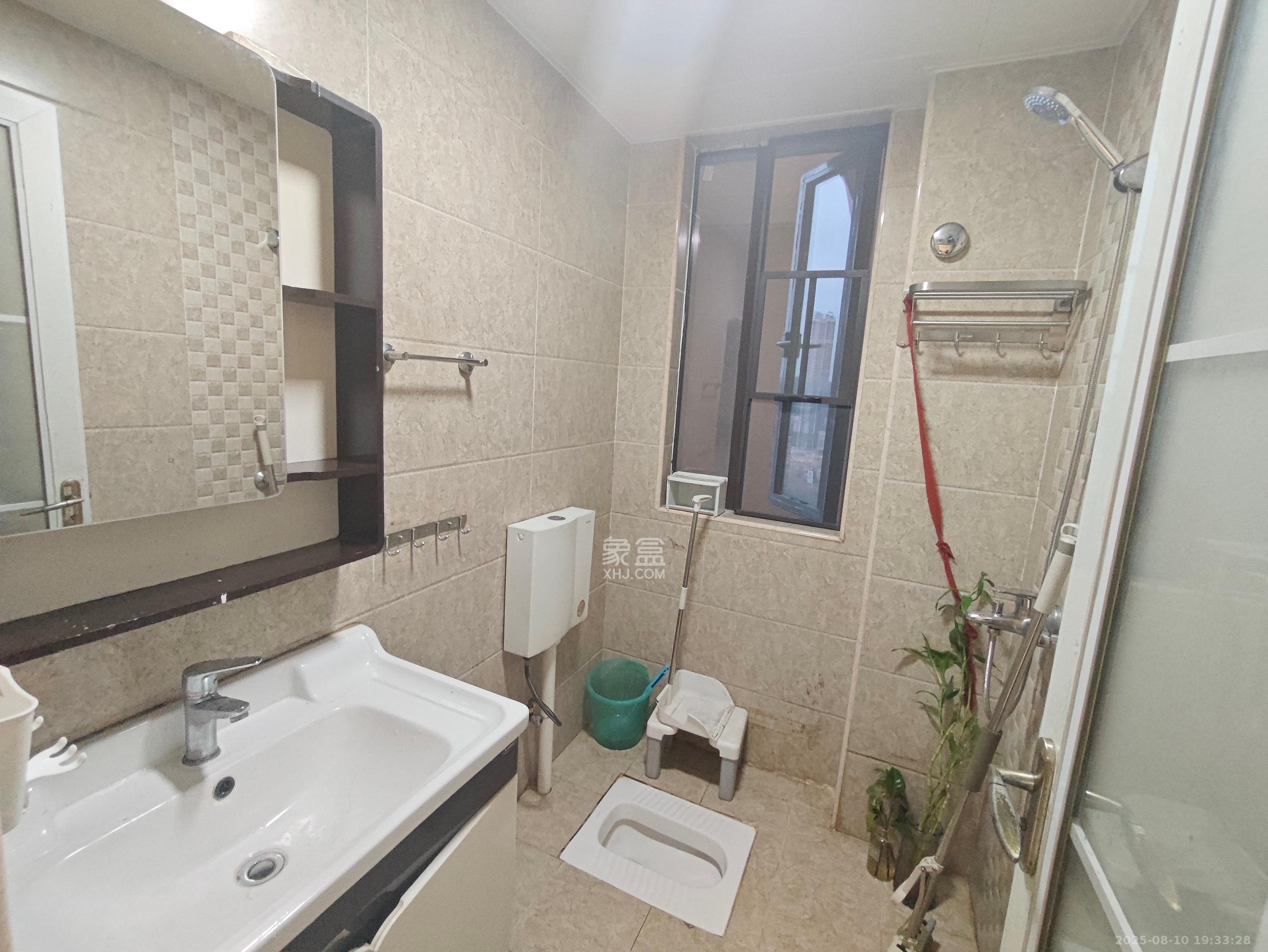 梅溪鑫苑名家 2室2厅1卫 1900.0元/月 梅溪鑫苑名家 2室2厅1卫 1900.0元/月室内图