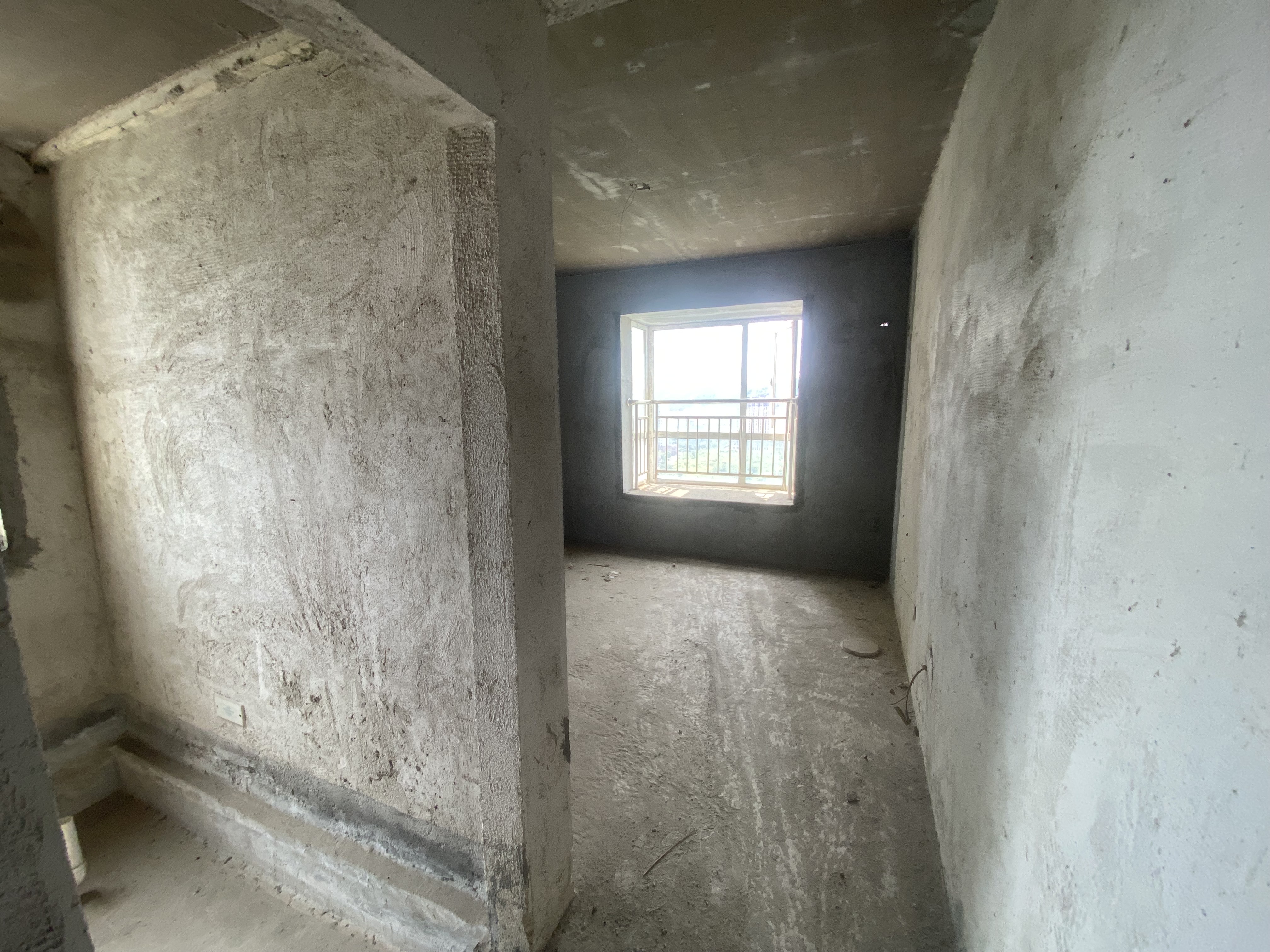 壹号公馆 3室2厅1卫 45.0万 壹号公馆 3室2厅1卫 45.0万客厅