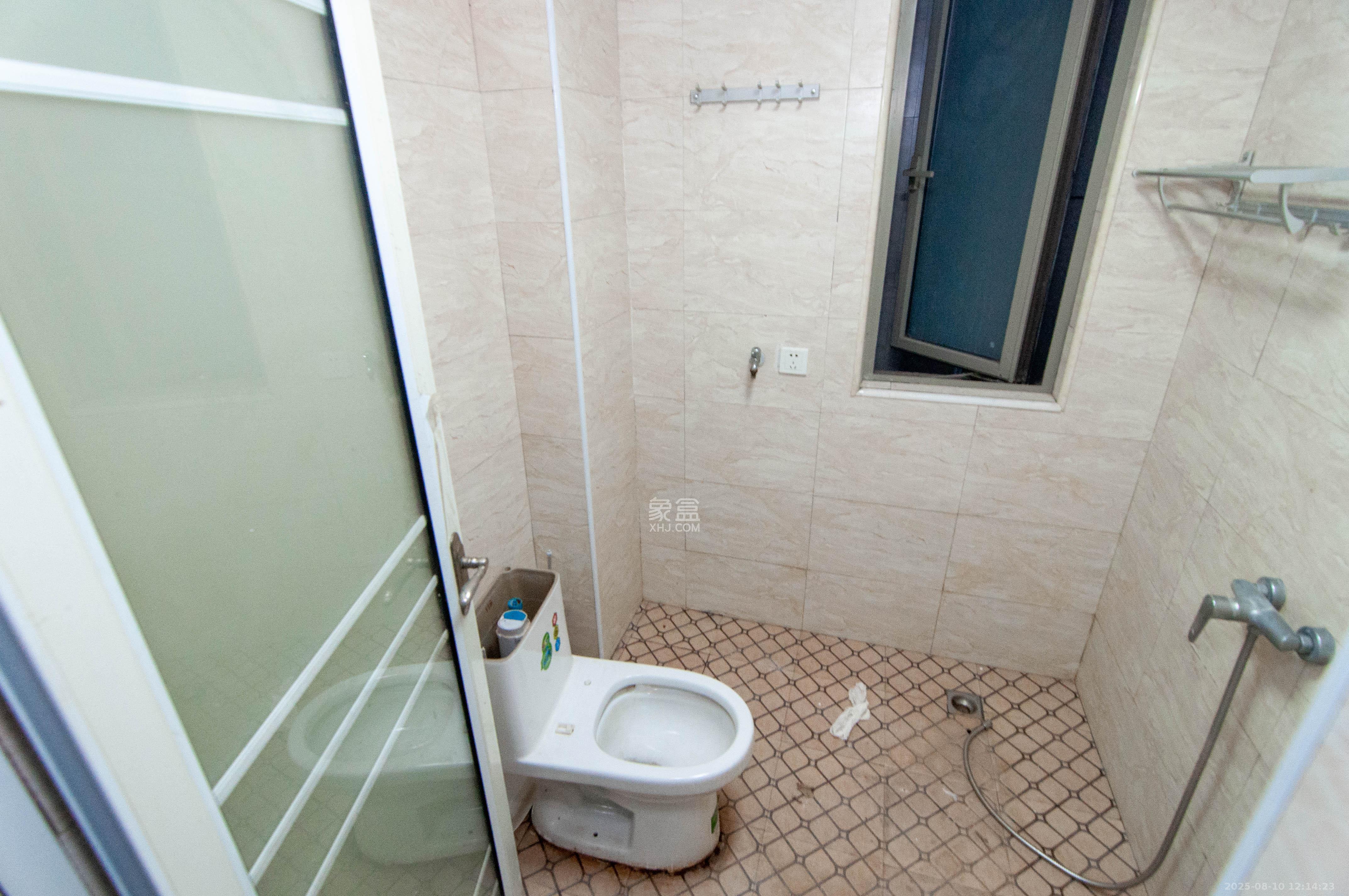 梅溪湖金茂湾  3室2厅2卫    105.0万 梅溪湖金茂湾  3室2厅2卫    105.0万卫生间