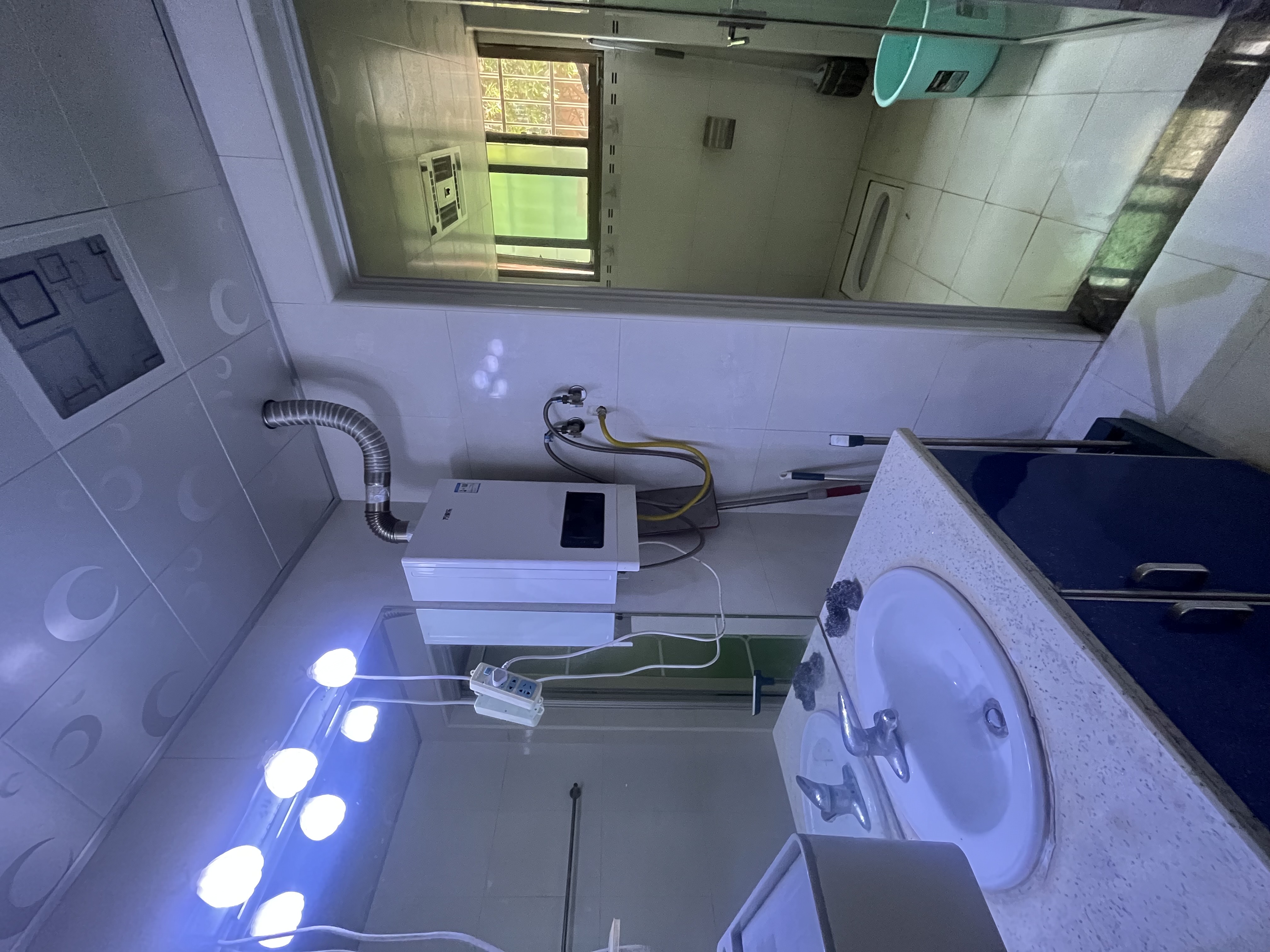南华苑  3室2厅2卫   1800.00元/月室内图