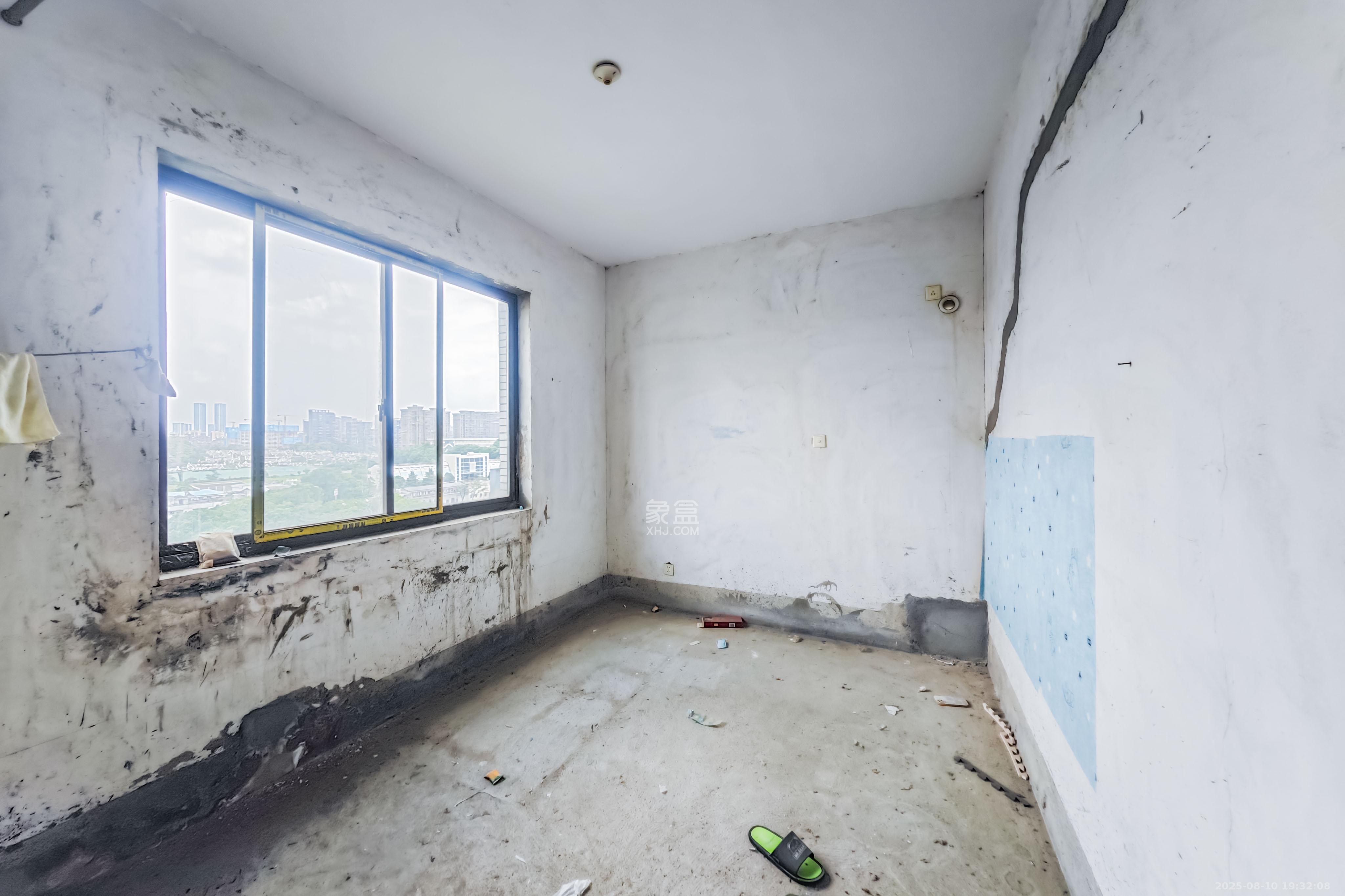 湘核佳苑  3室2厅1卫    66.0万 湘核佳苑  3室2厅1卫    66.0万其他