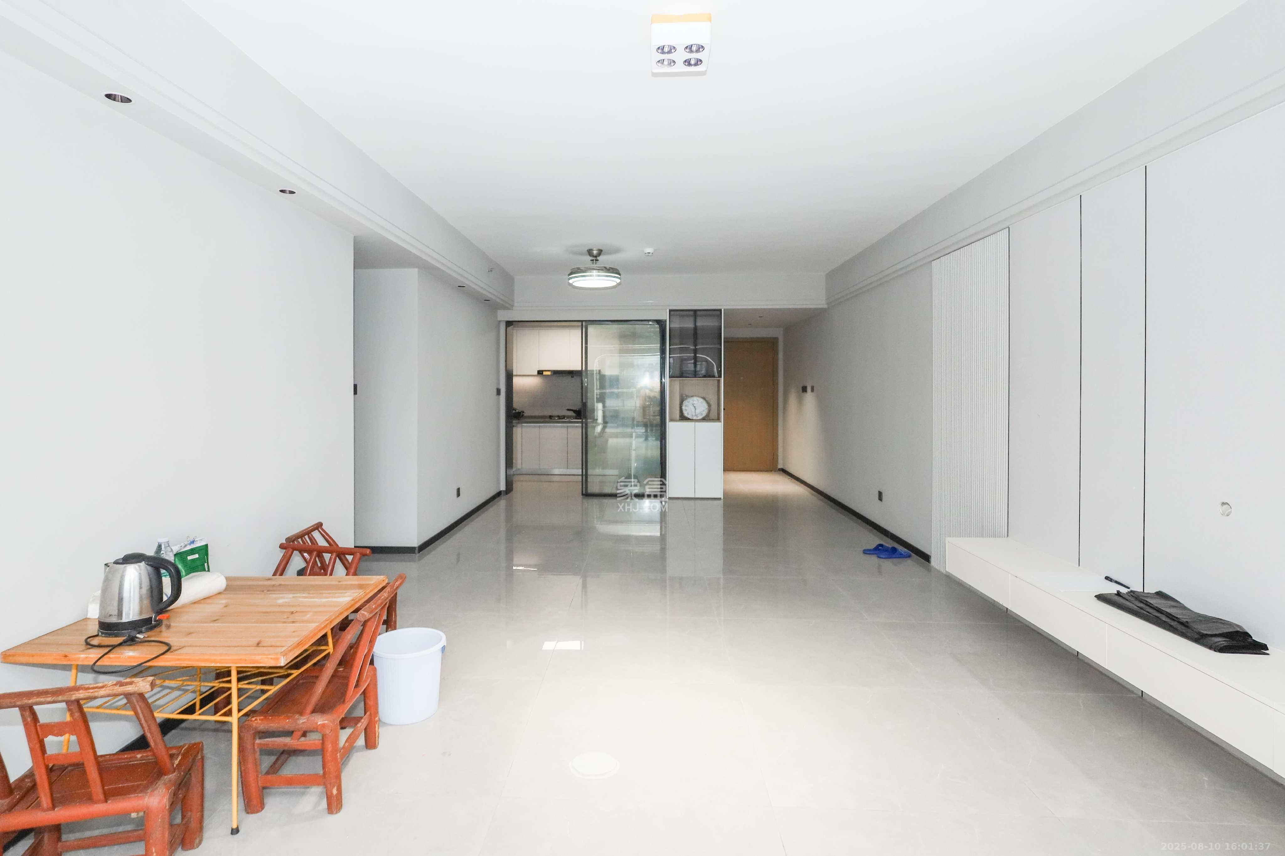 时代梅溪领峰 3室2厅2卫 3300.0元/月 时代梅溪领峰 3室2厅2卫 3300.0元/月室内图