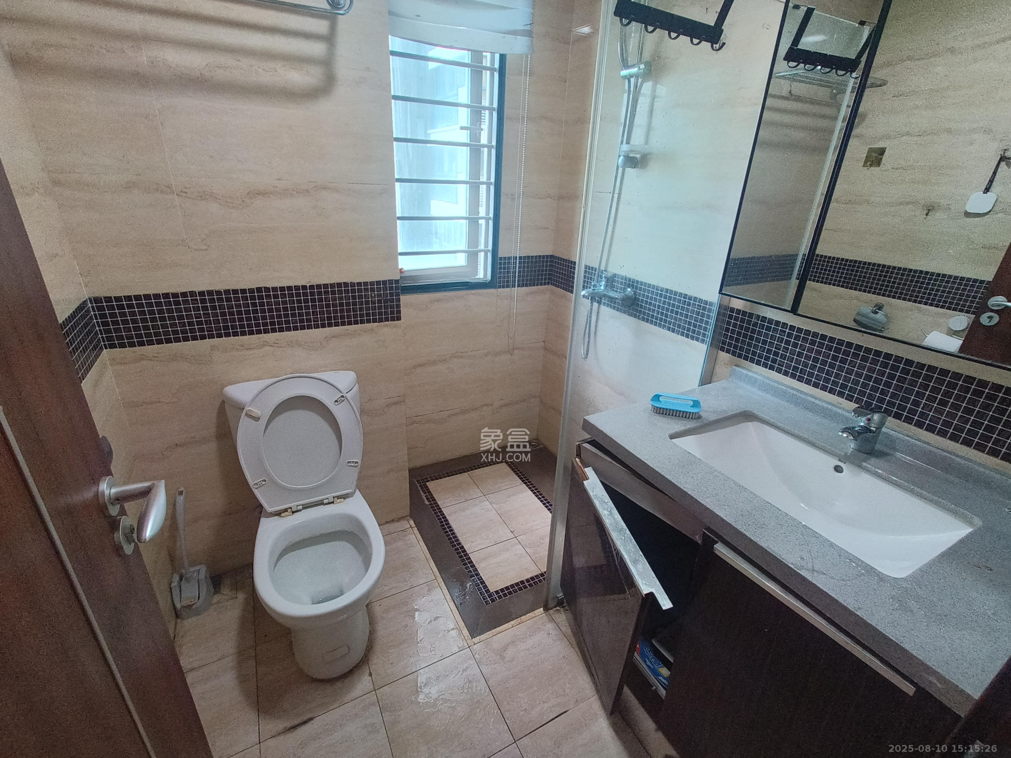 万科城  3室2厅1卫    2300.0元/月 万科城  3室2厅1卫    2300.0元/月室内图