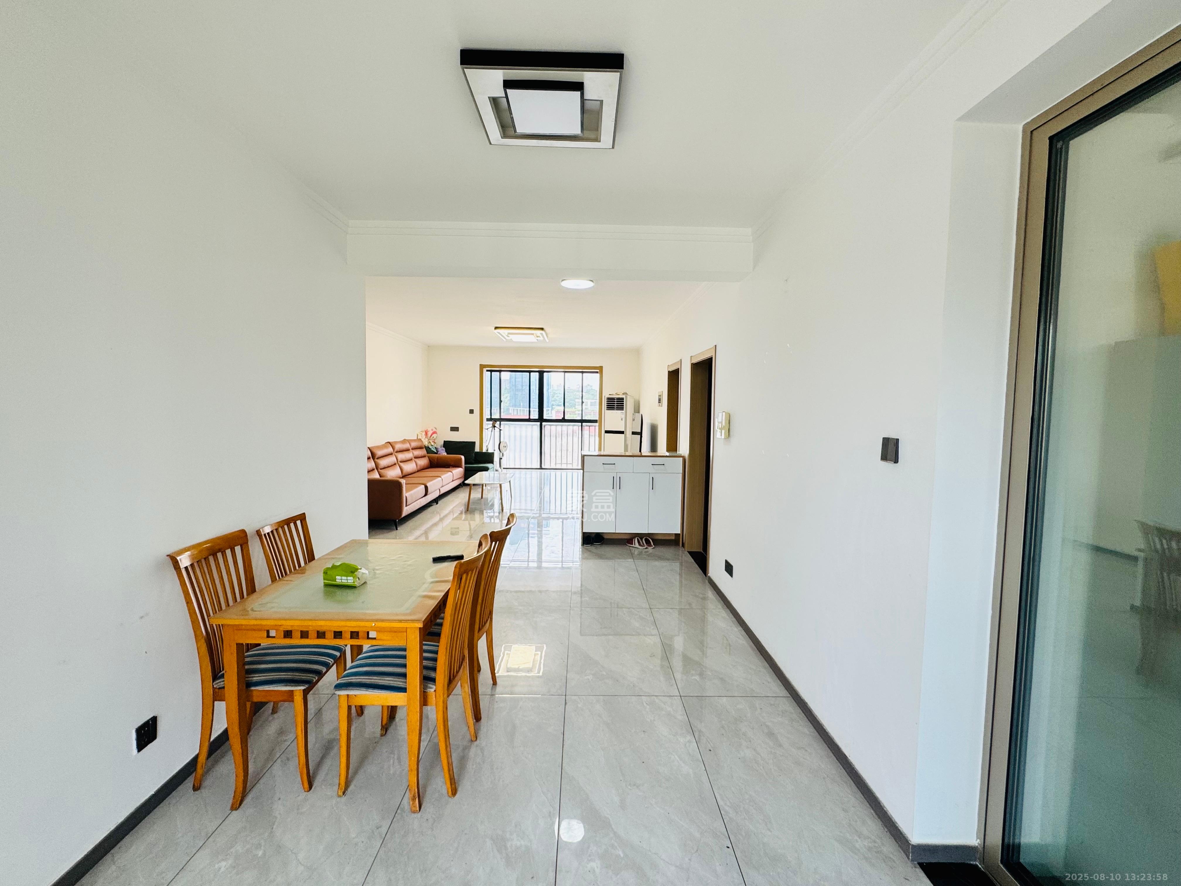 三江花中城 3室2厅2卫 3000.0元/月 三江花中城 3室2厅2卫 3000.0元/月室内图