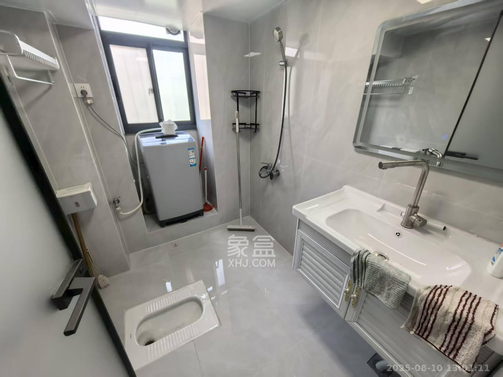 临江花园  4室2厅1卫    4300.0元/月室内图