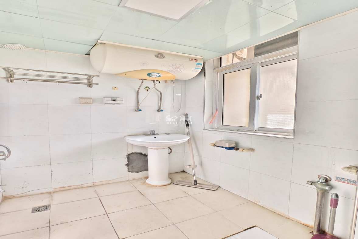 风华四季园  1室1厅1卫    1400.0元/月 风华四季园  1室1厅1卫    1400.0元/月室内图