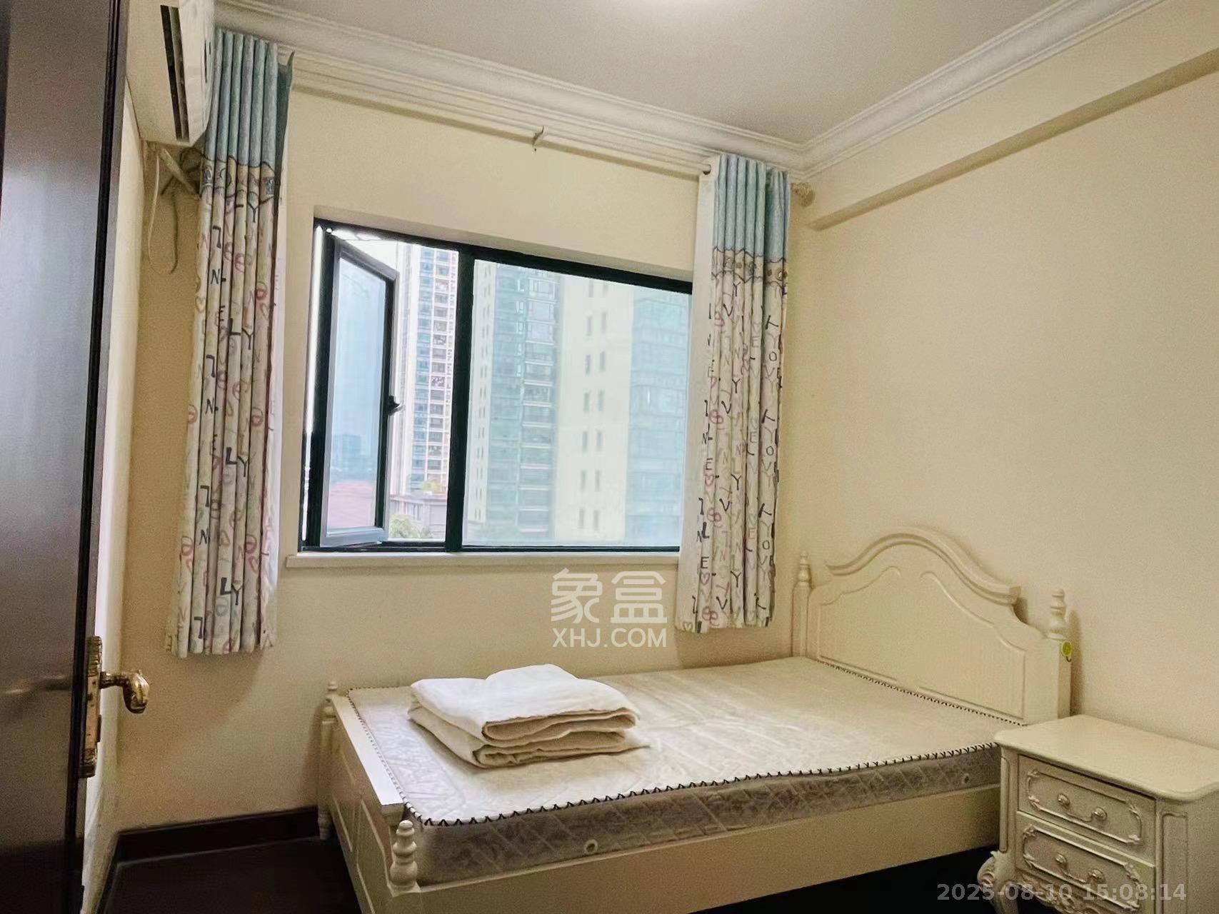 恒大御景湾  1室2厅1卫    2900.0元/月 恒大御景湾  1室2厅1卫    2900.0元/月室内图