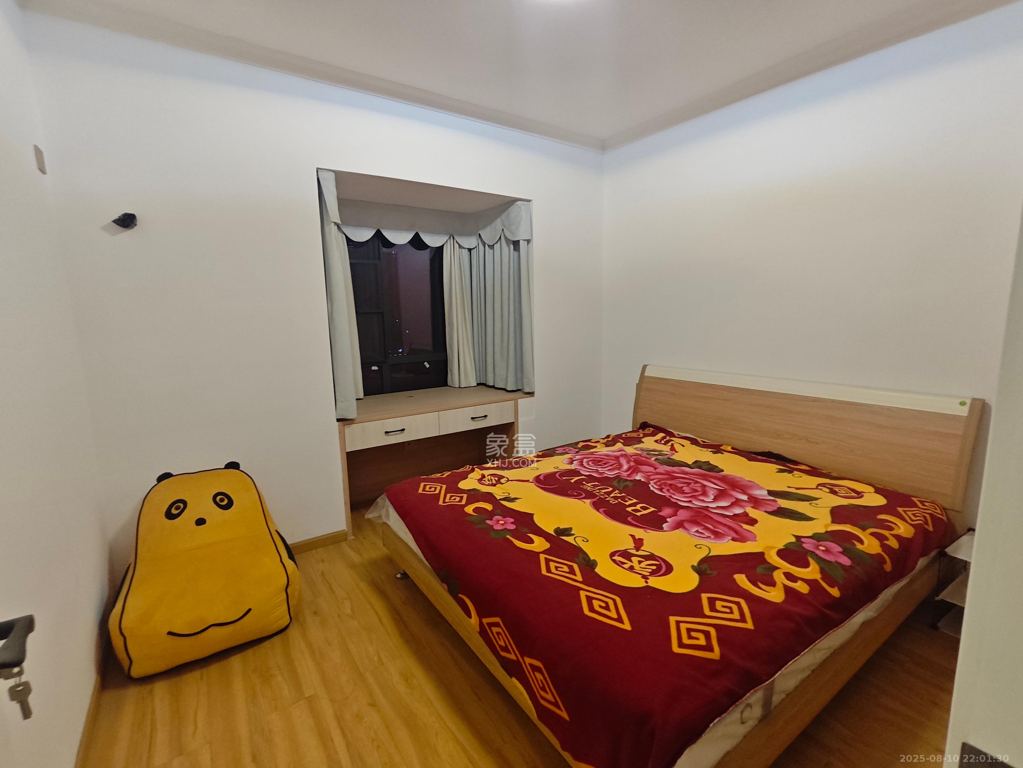 金湘苑(星澜之悦)  4室2厅2卫    2200.0元/月 金湘苑(星澜之悦)  4室2厅2卫    2200.0元/月室内图