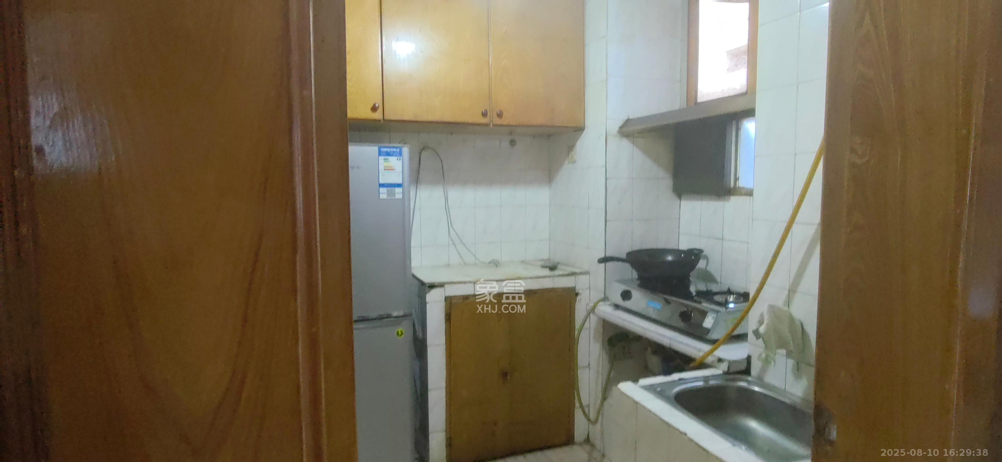 湘运新村 3室1厅1卫 1300.0元/月 湘运新村 3室1厅1卫 1300.0元/月室内图