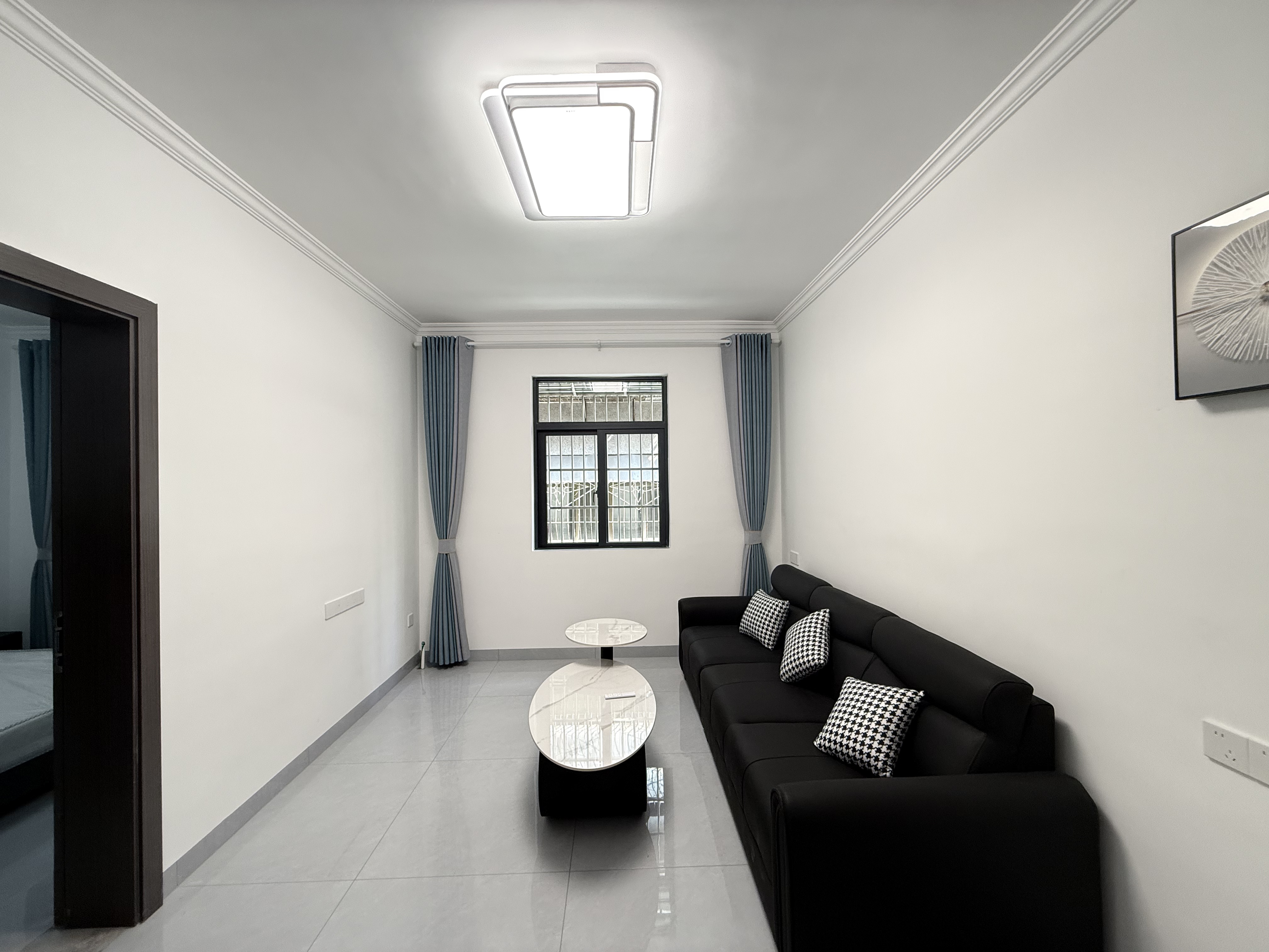 海甸岛卫生局宿舍 3室2厅1卫 2000.0元/月 海甸岛卫生局宿舍 3室2厅1卫 2000.0元/月室内图