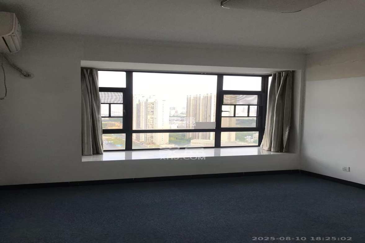 财富港湾(绿领大厦)  2室1厅1卫    2200.0元/月 财富港湾(绿领大厦)  2室1厅1卫    2200.0元/月室内图