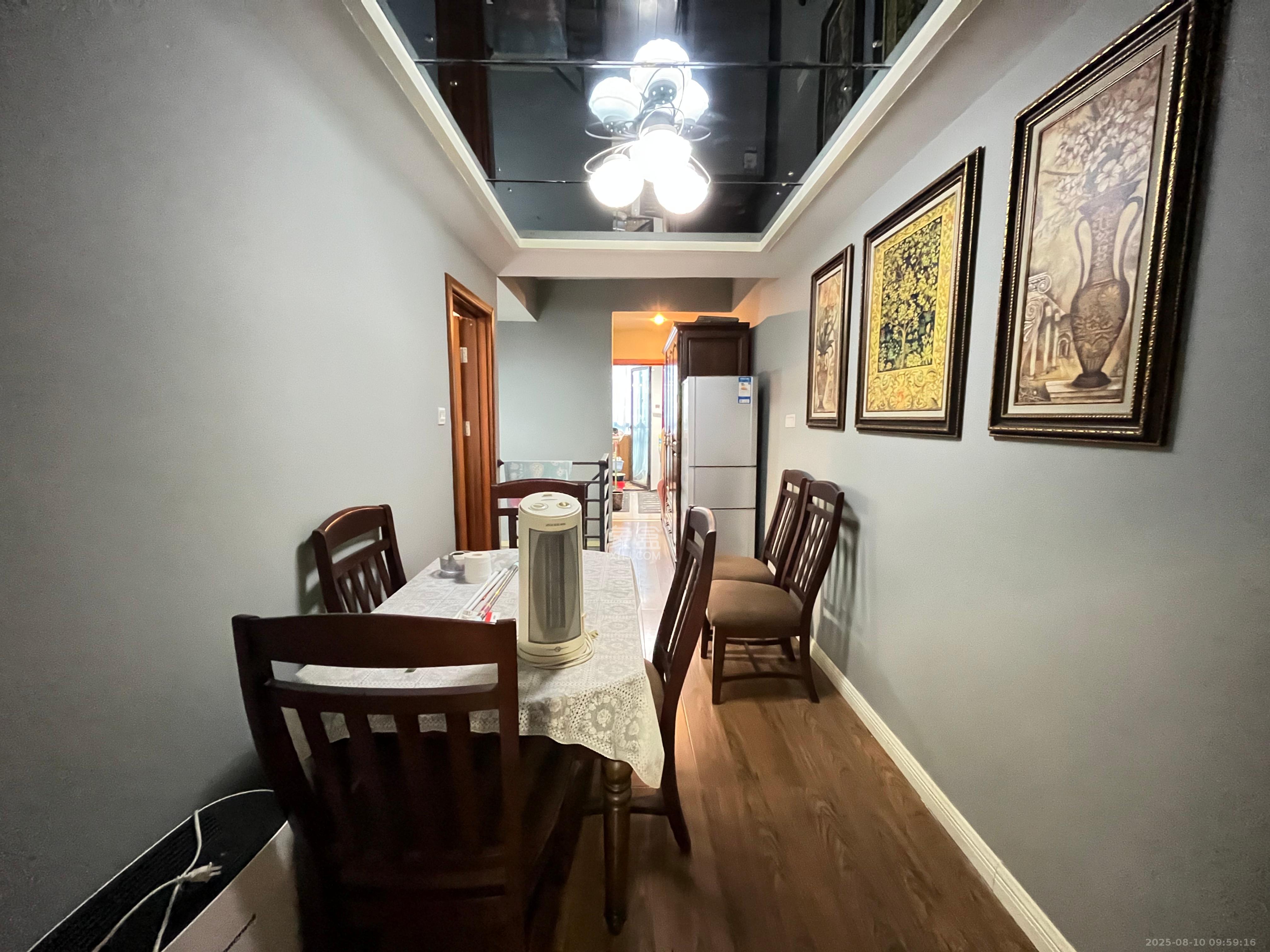 阳光100三期 3室2厅2卫 4200.0元/月 阳光100三期 3室2厅2卫 4200.0元/月室内图