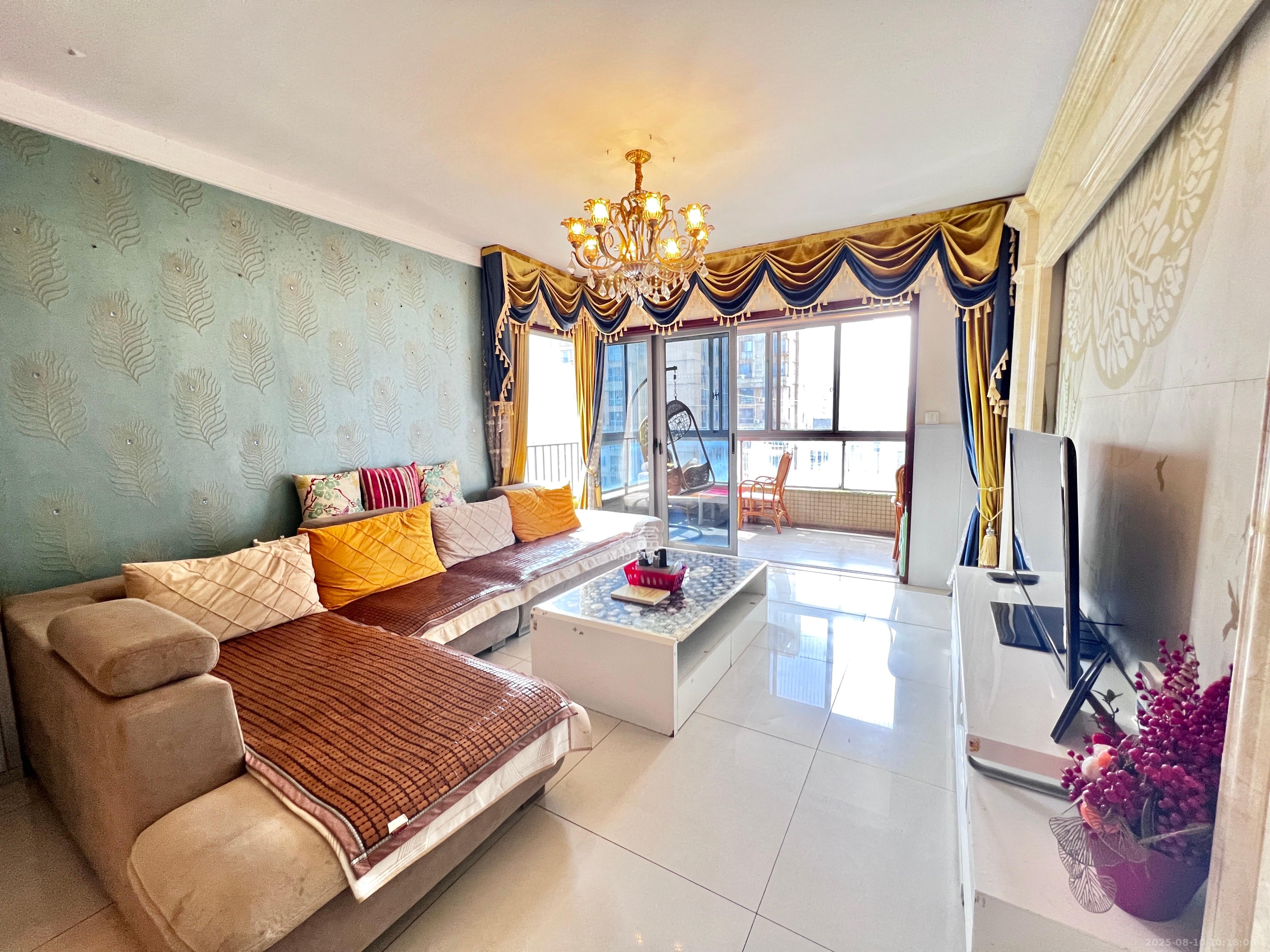 珠江花城三期锦鲤  5室2厅2卫    4000.0元/月 珠江花城三期锦鲤  5室2厅2卫    4000.0元/月