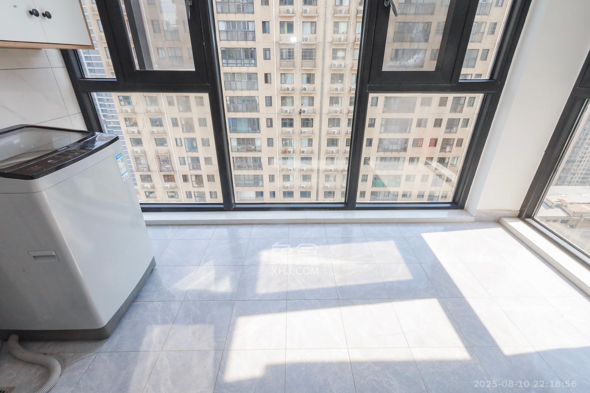 钰龙天下二期(钰龙佳园) 2室2厅1卫 195.0万 钰龙天下二期(钰龙佳园) 2室2厅1卫 195.0万阳台