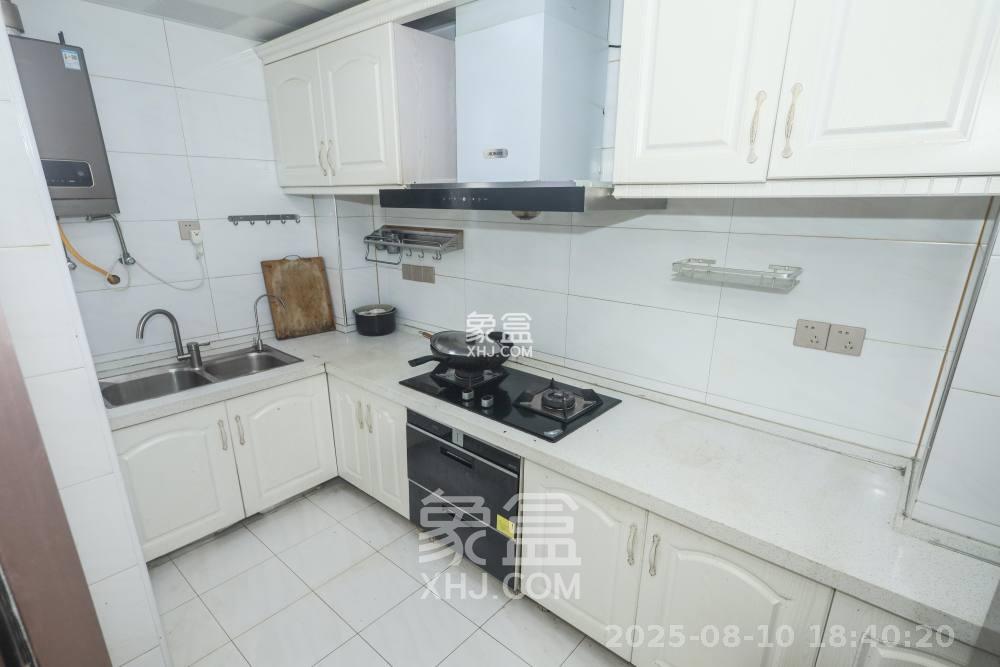 梅溪湖合能璞丽 3室2厅2卫 2800.0元/月 梅溪湖合能璞丽 3室2厅2卫 2800.0元/月室内图