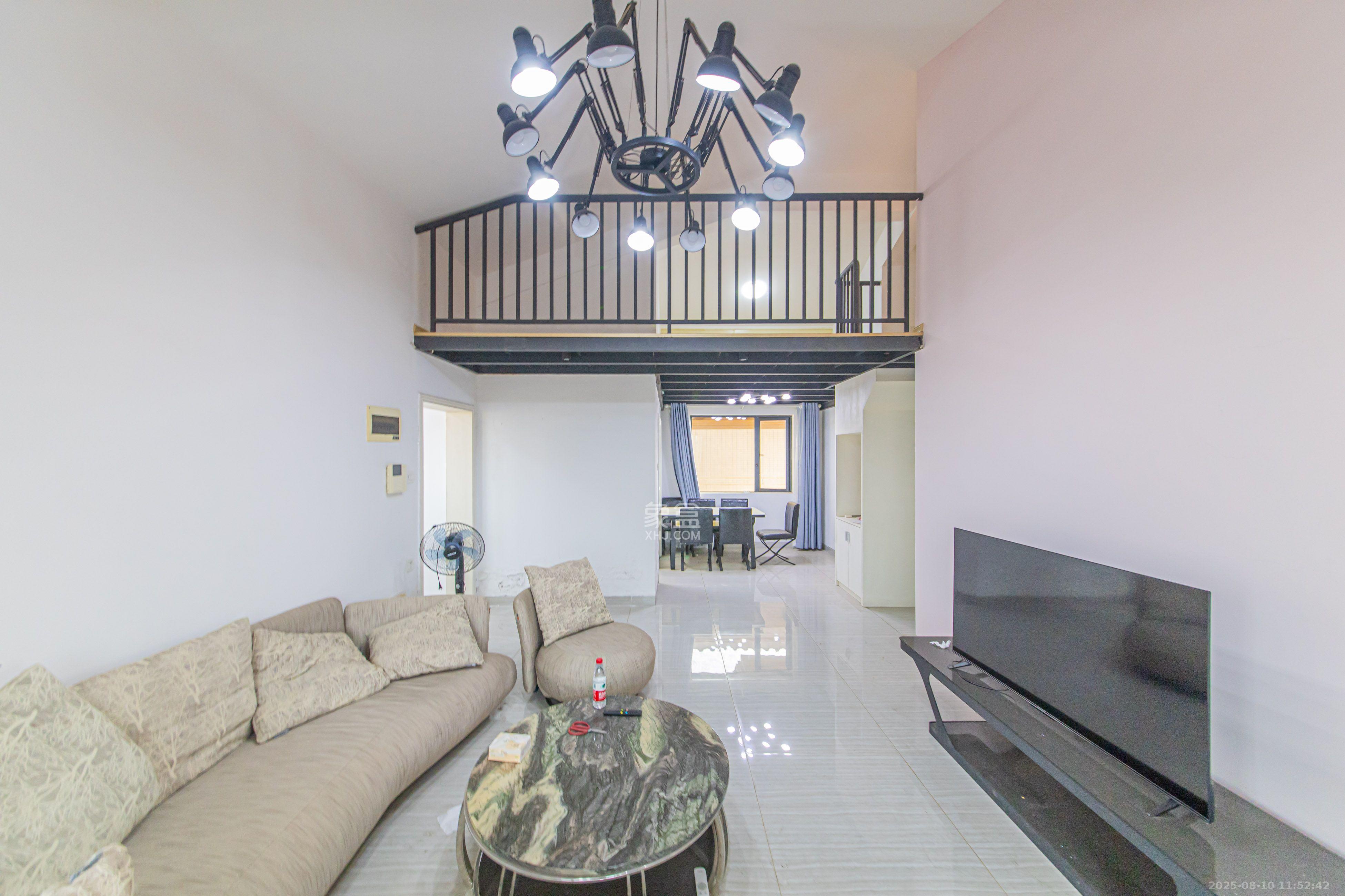 中建芙蓉嘉苑 3室2厅2卫 2300.0元/月 中建芙蓉嘉苑 3室2厅2卫 2300.0元/月室内图