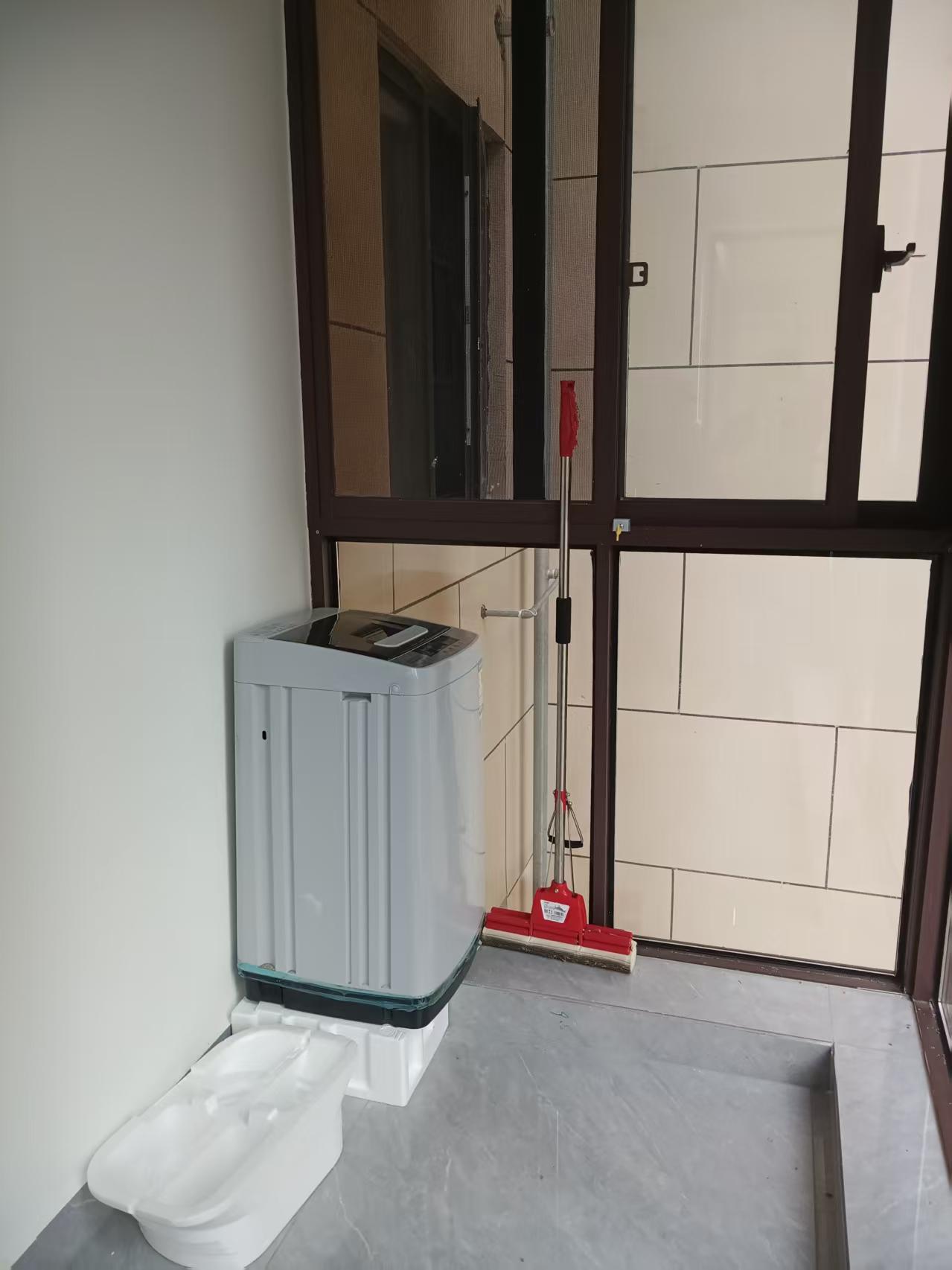 美的梧桐庄园  4室2厅2卫   2600.00元/月室内图